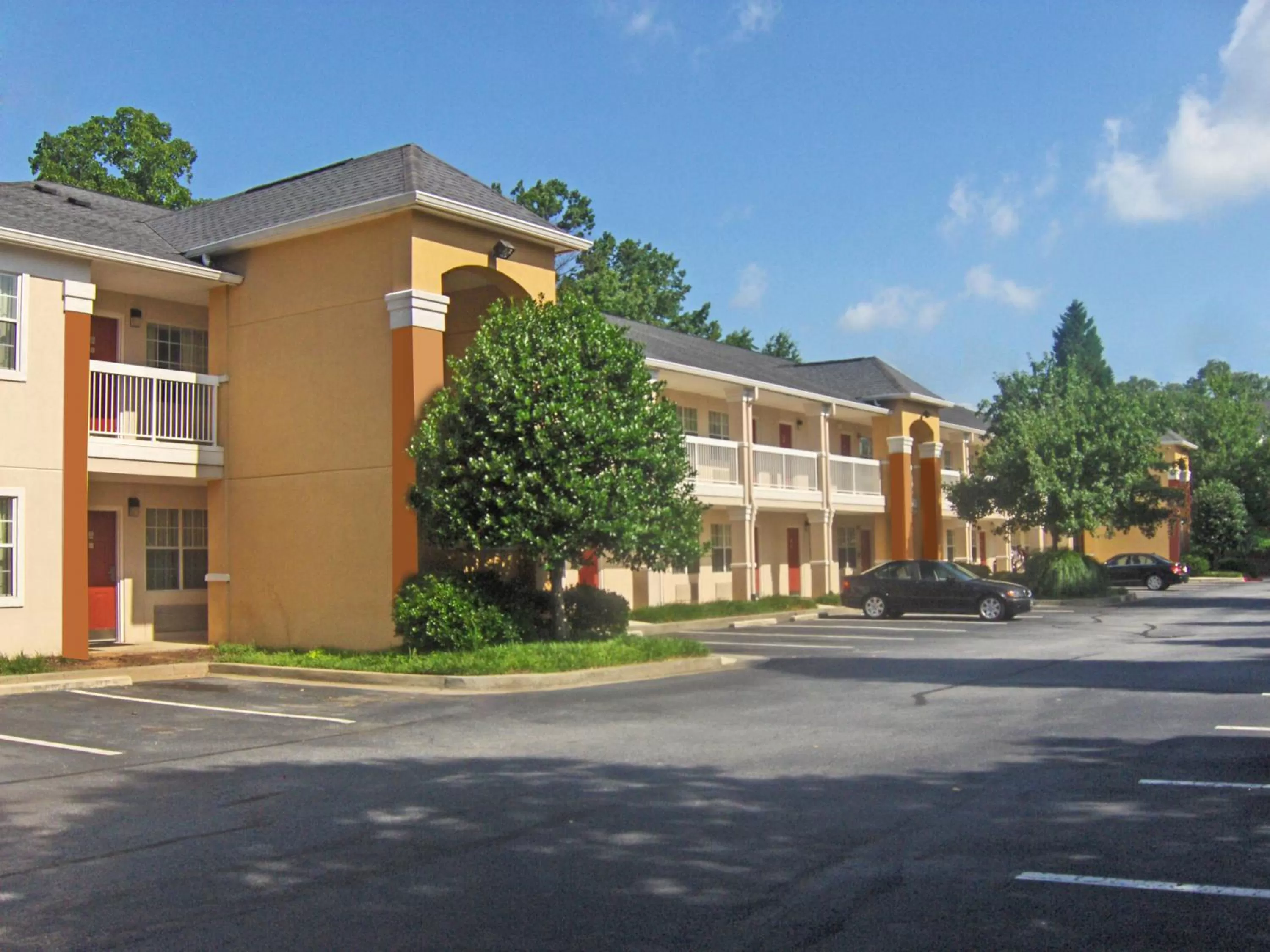 Property building in Extended Stay America Select Suites - Atlanta - Cumberland Mall