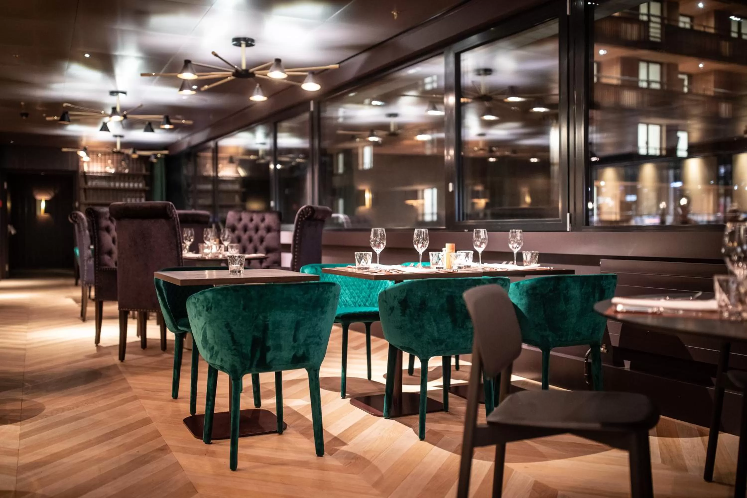 Restaurant/places to eat in Me and All Hotel Flims, by Hyatt