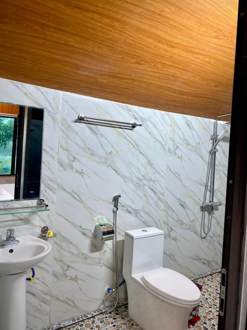 Bathroom in Tam Coc Cat Luong Homestay