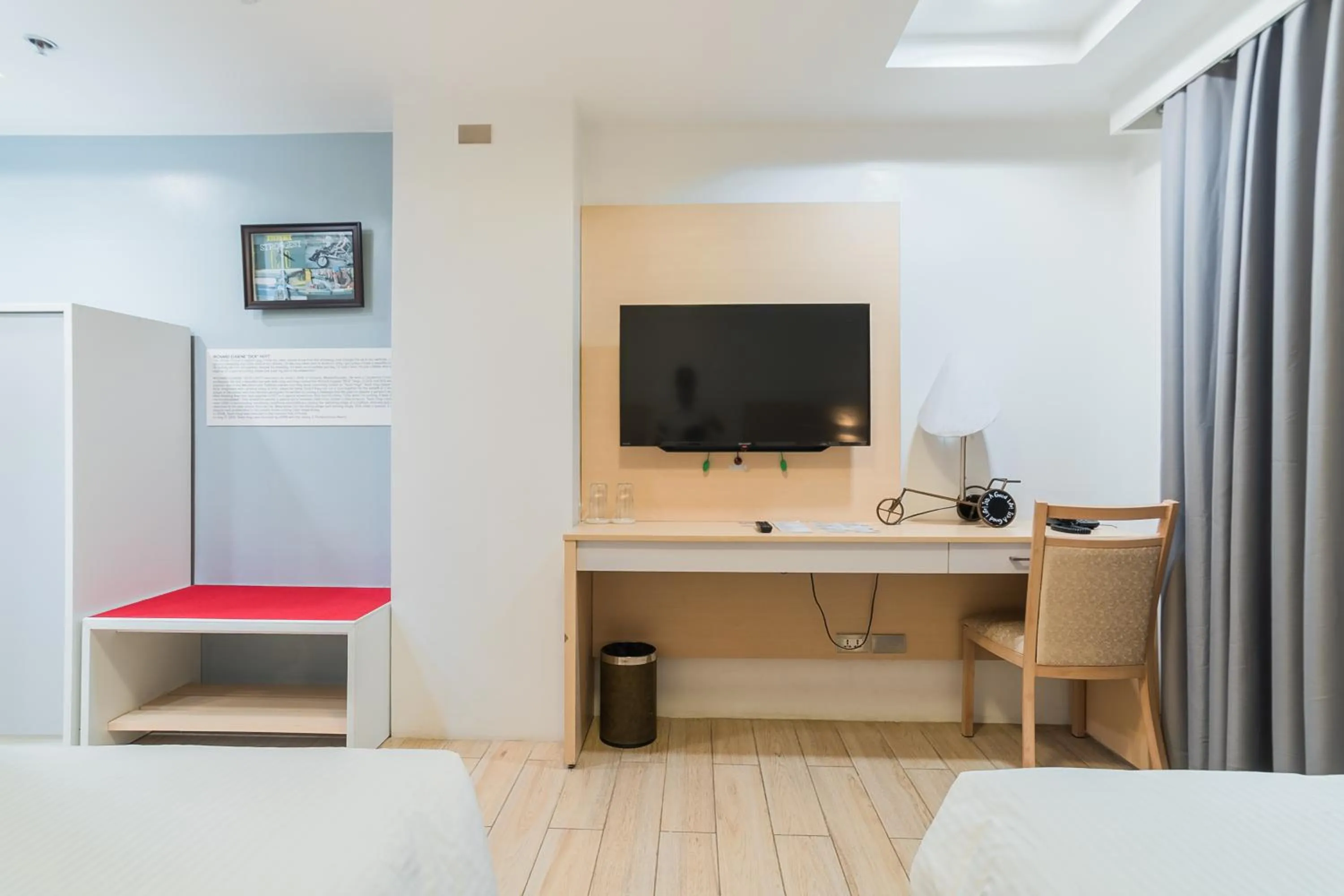 TV and multimedia, Bed in Heroes Hotel