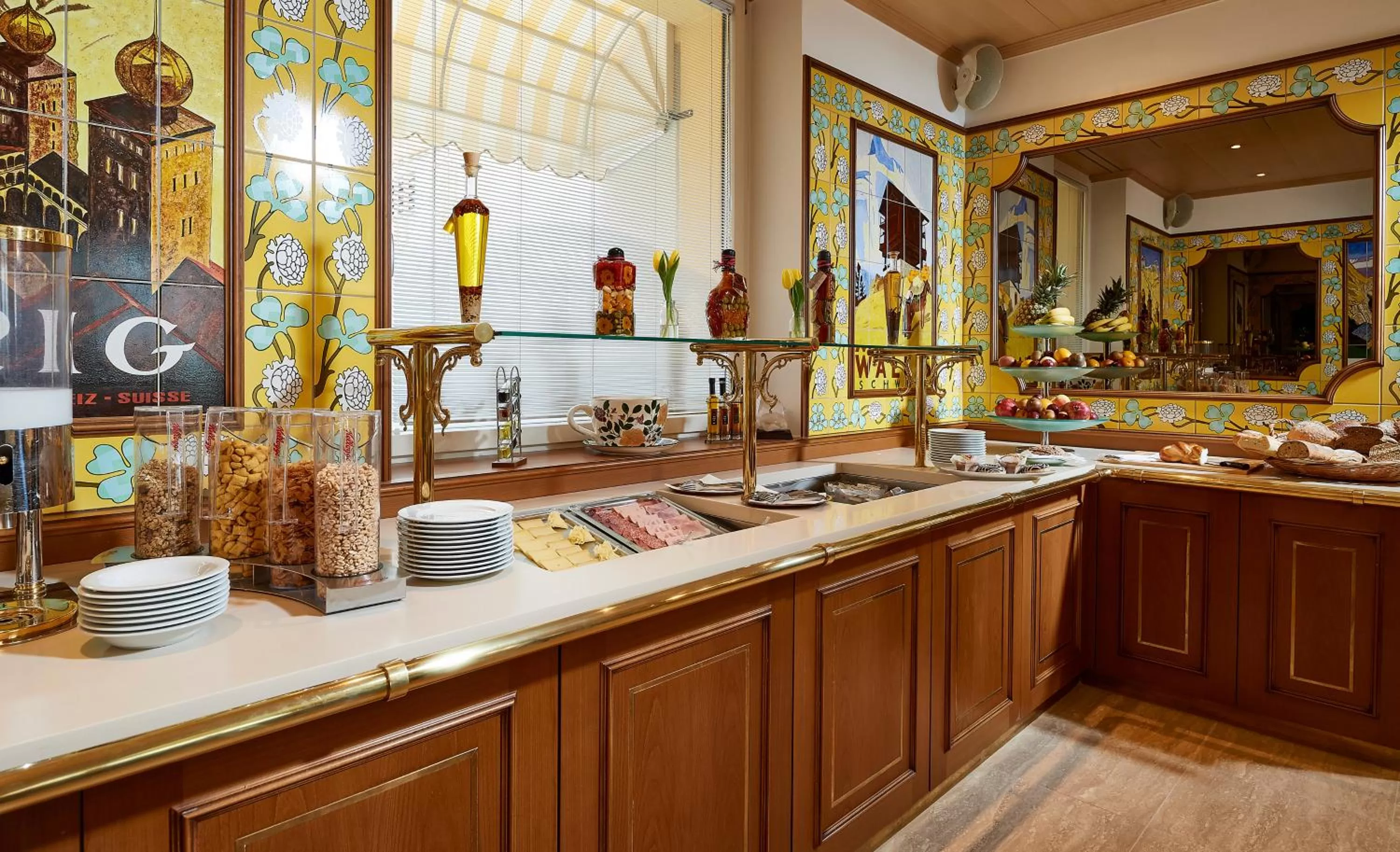 Buffet breakfast in Hotel Ambassador