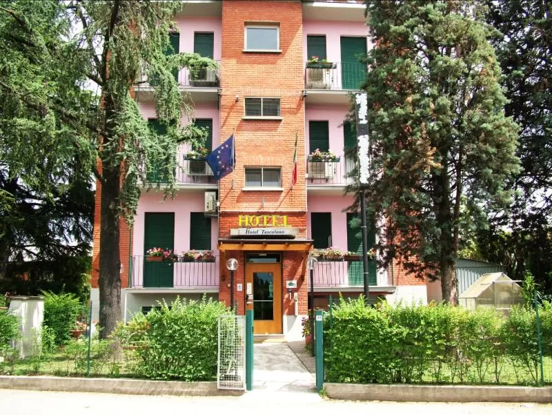 Facade/entrance in Hotel Tuscolano