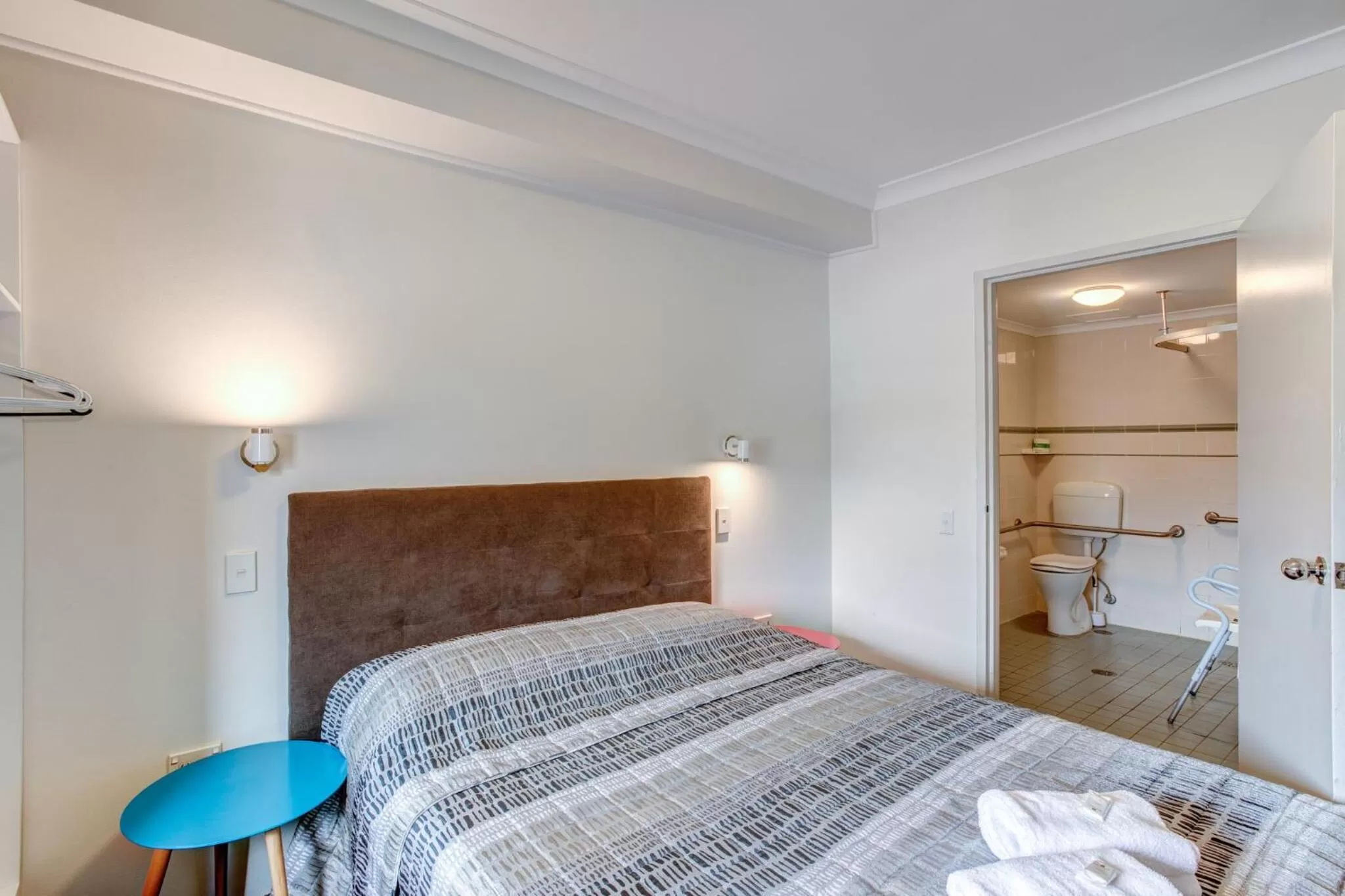 Bed in Arena Hotel (formerly Sleep Express Motel)