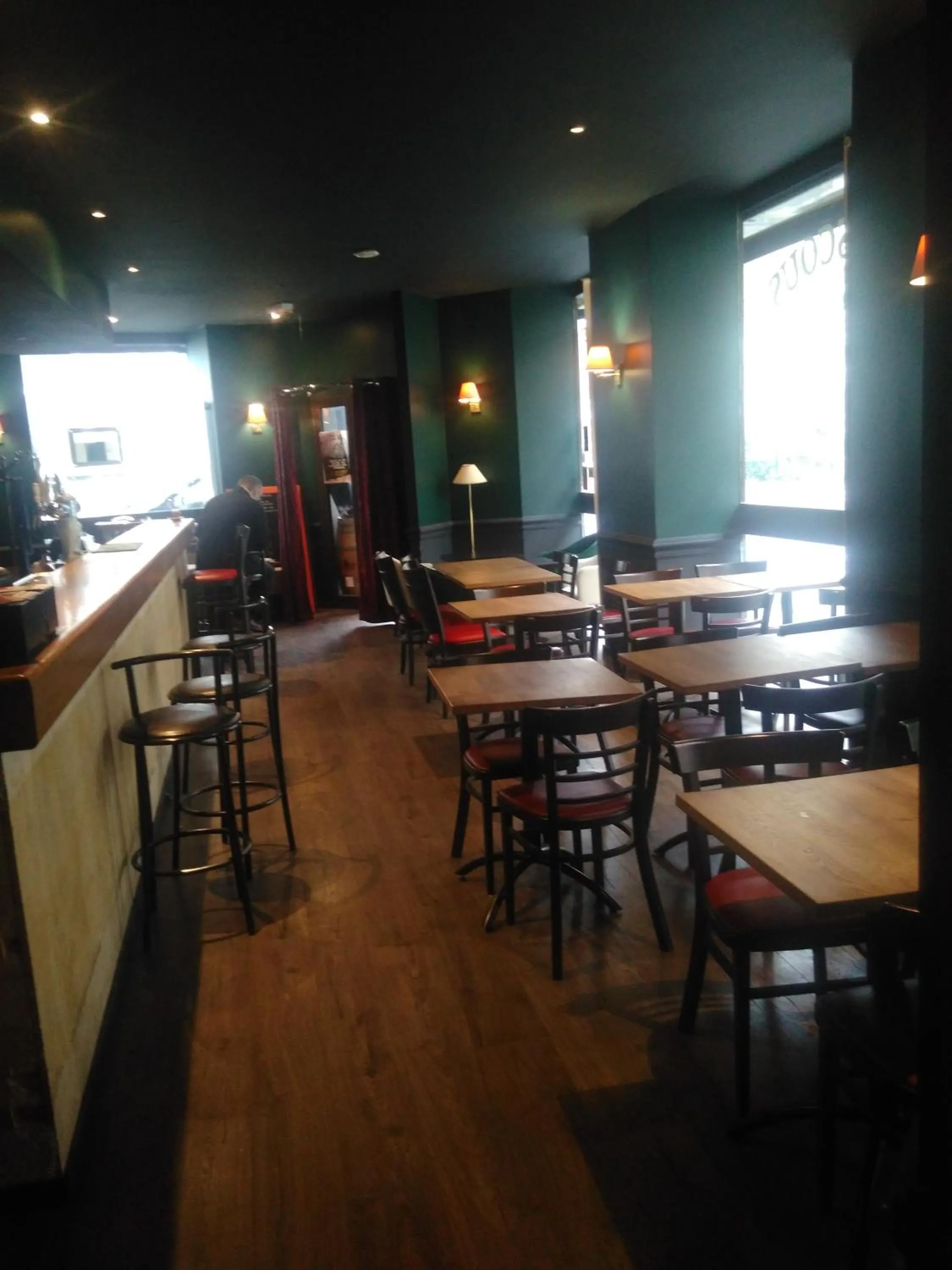 Restaurant/places to eat in Le Kleber