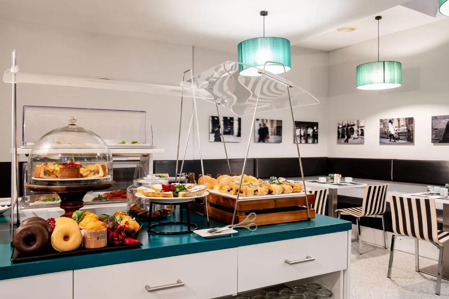 Area and facilities in Ikonik Plaza Mercado