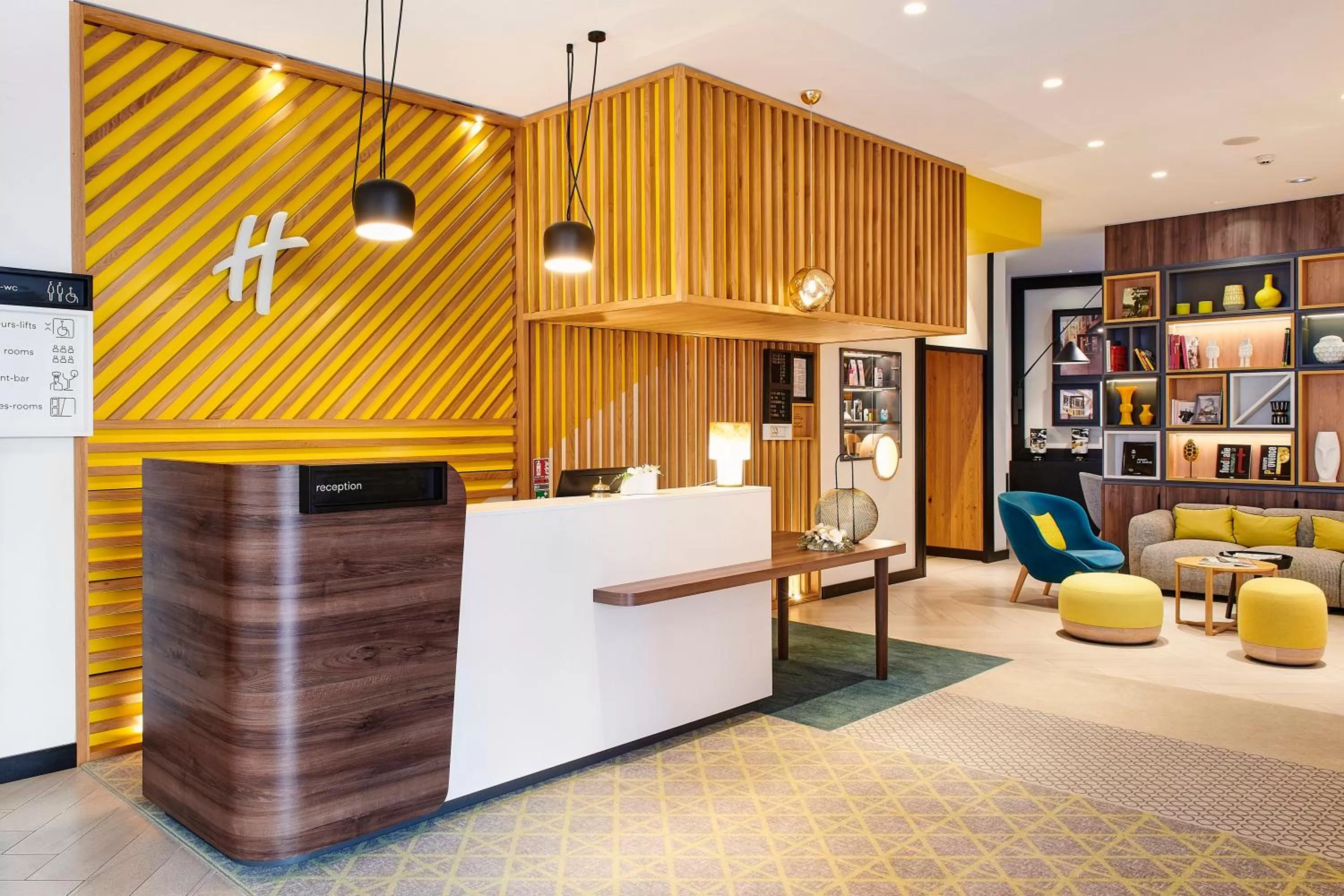 Lobby or reception in Holiday Inn Nice by IHG