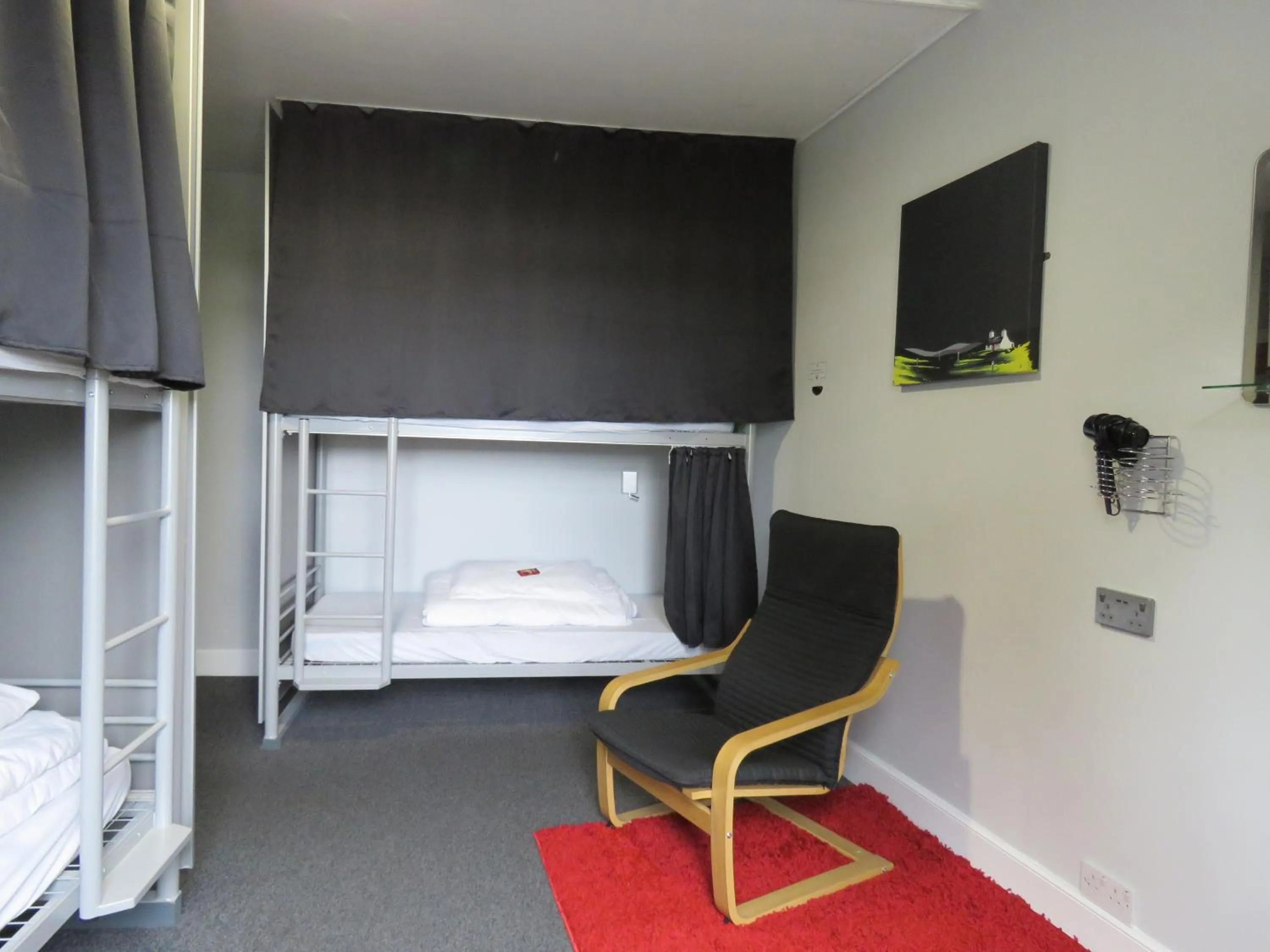 Bedroom, Bed in Bazpackers