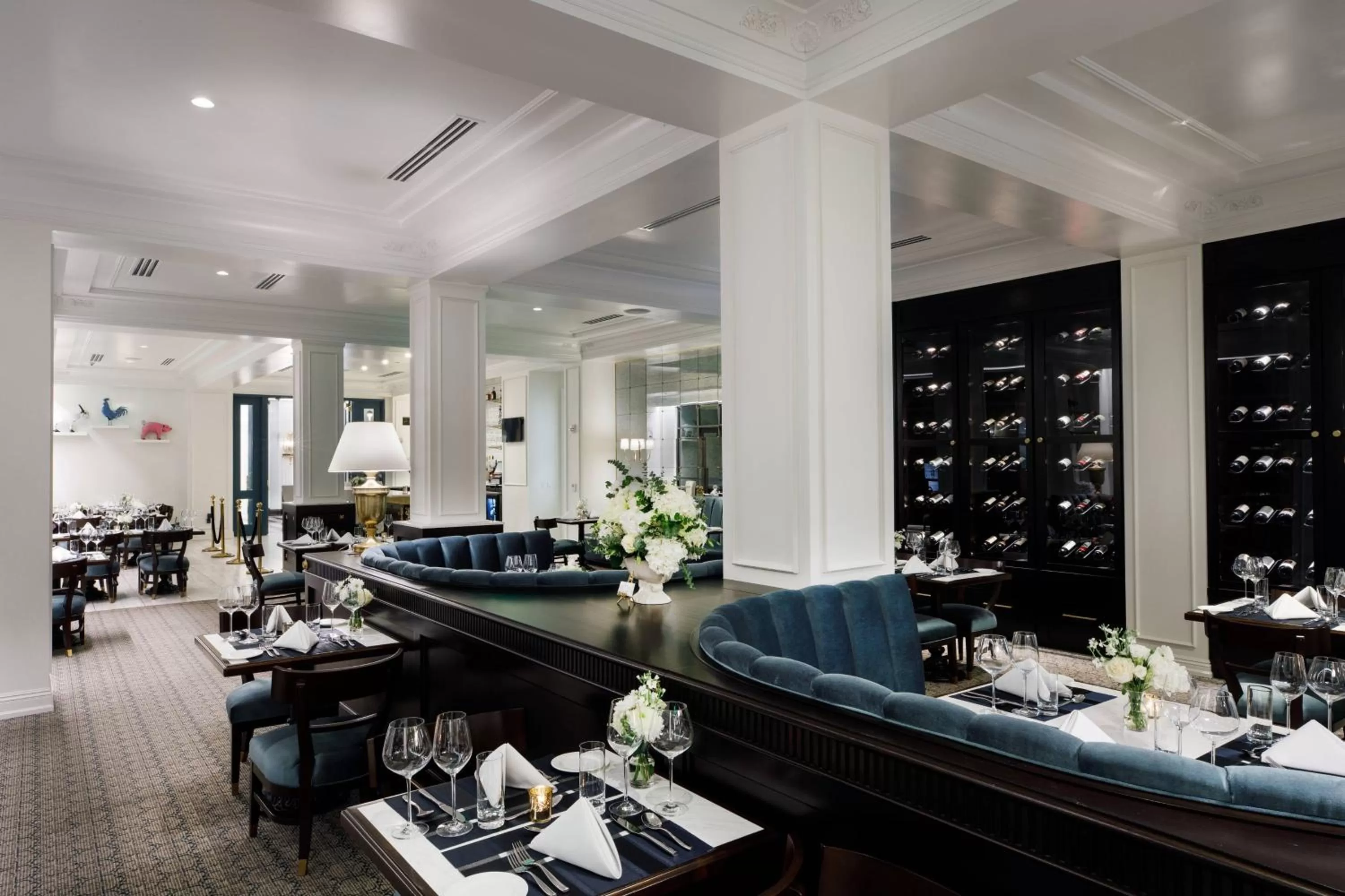 Restaurant/places to eat in Hotel Carmichael, Autograph Collection