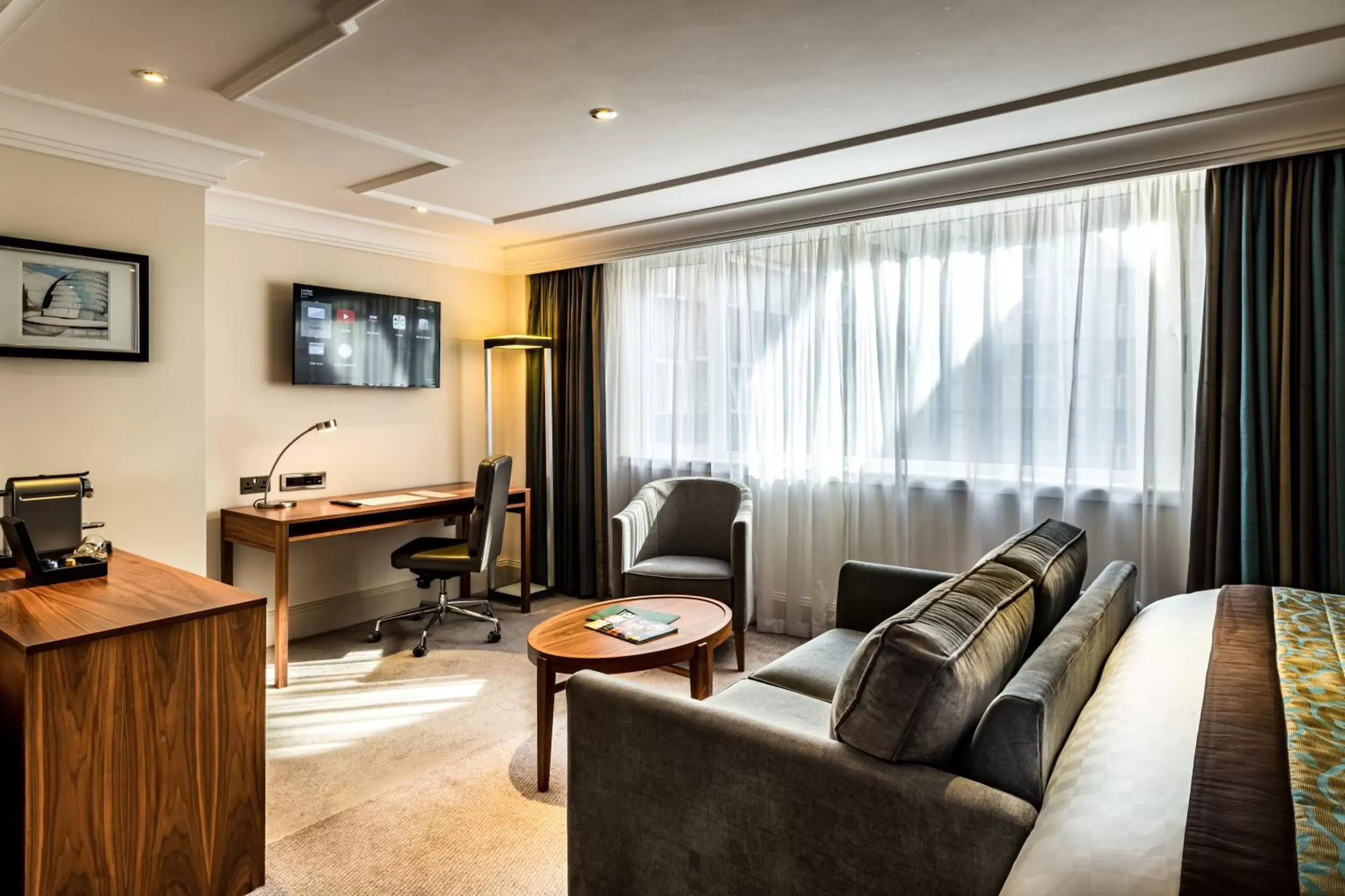 Executive Twin Room in The Marble Arch Hotel, by Thistle Executive Twin Room in The Marble Arch Hotel, by Thistle