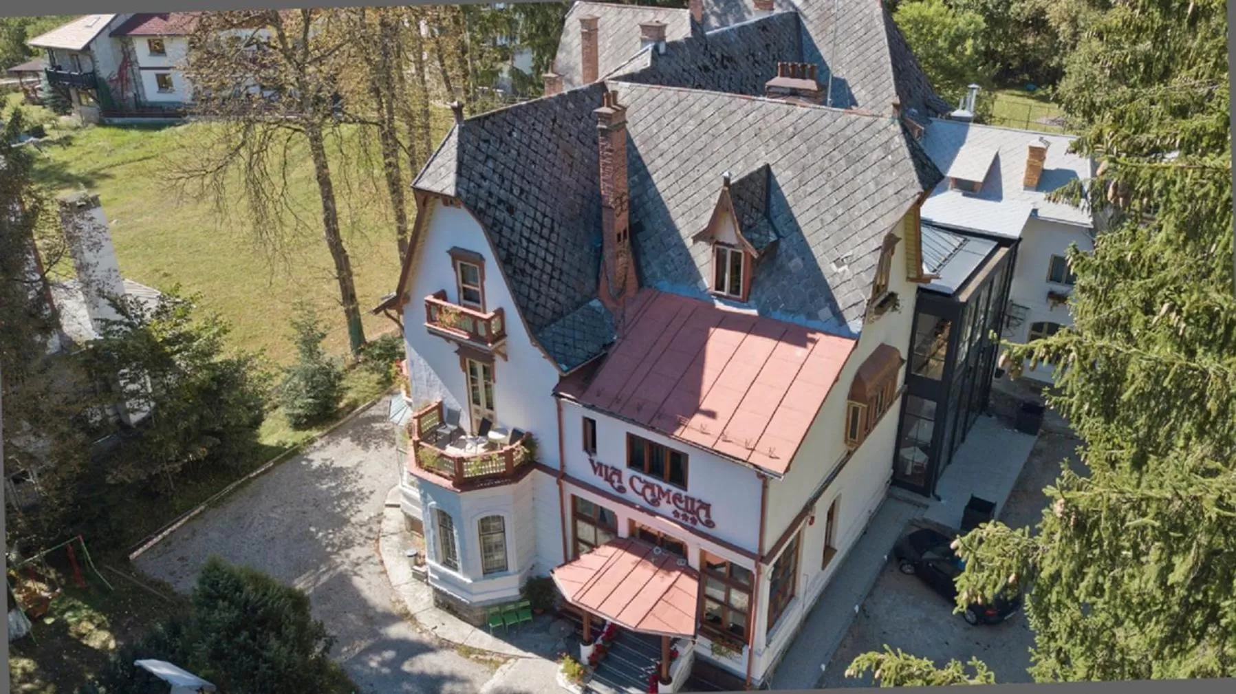 Property building in Vila Camelia