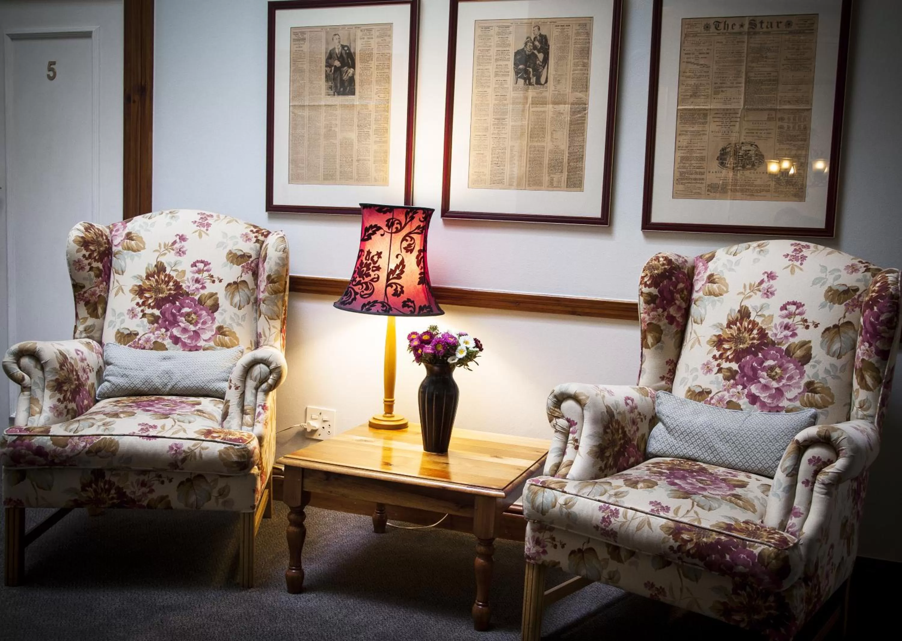 Seating area in Eendracht Hotel