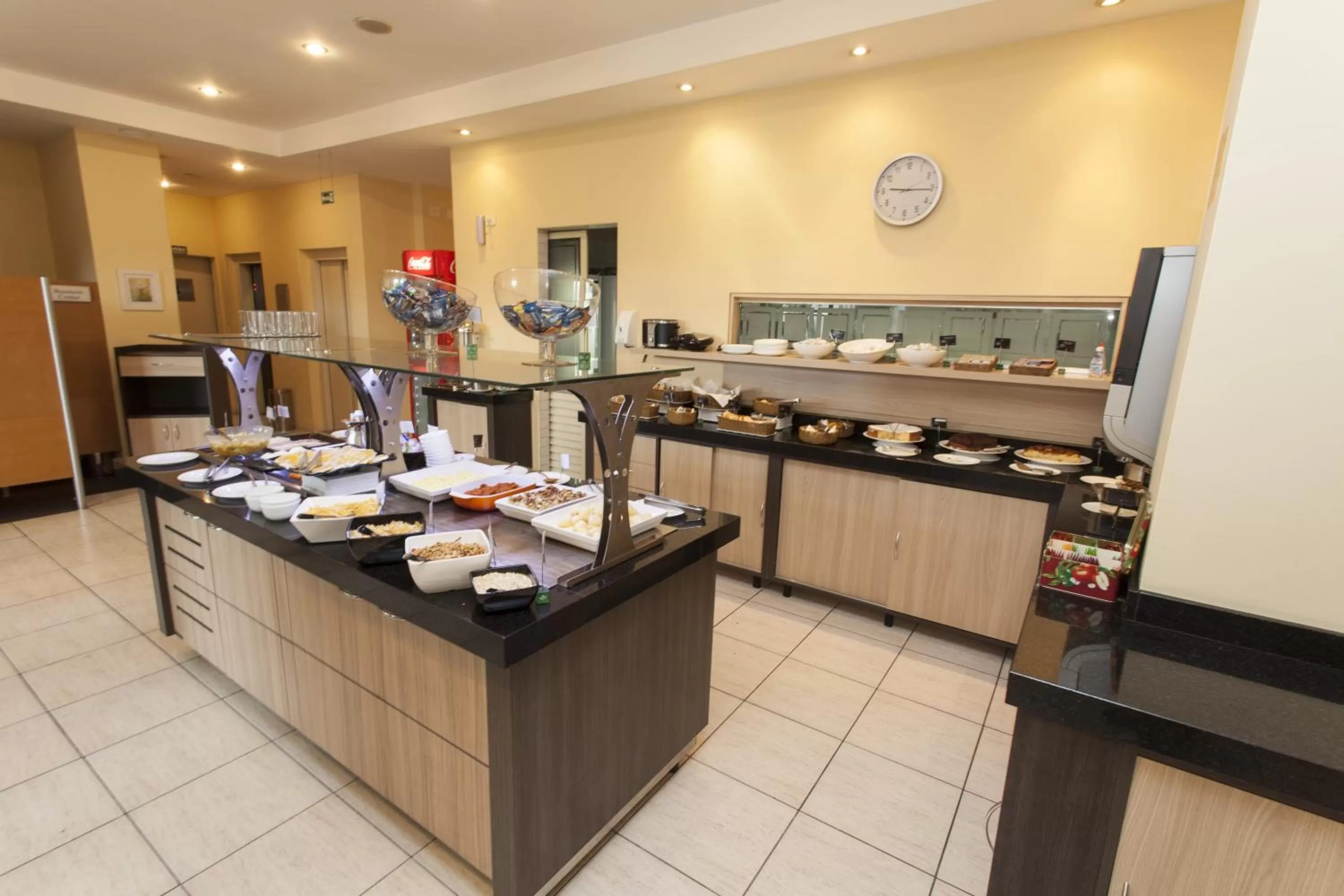 Restaurant/places to eat in Rio Hotel by Bourbon Curitiba