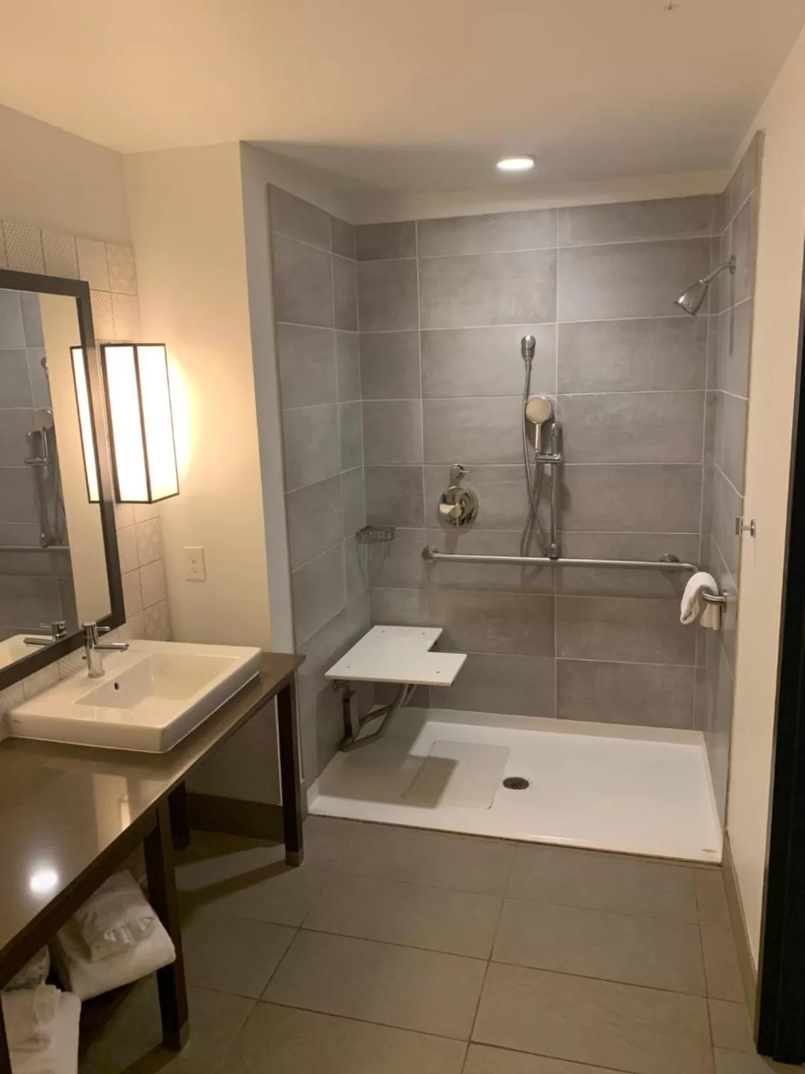 Bathroom in Country Inn & Suites by Radisson, Smithfield-Selma, NC