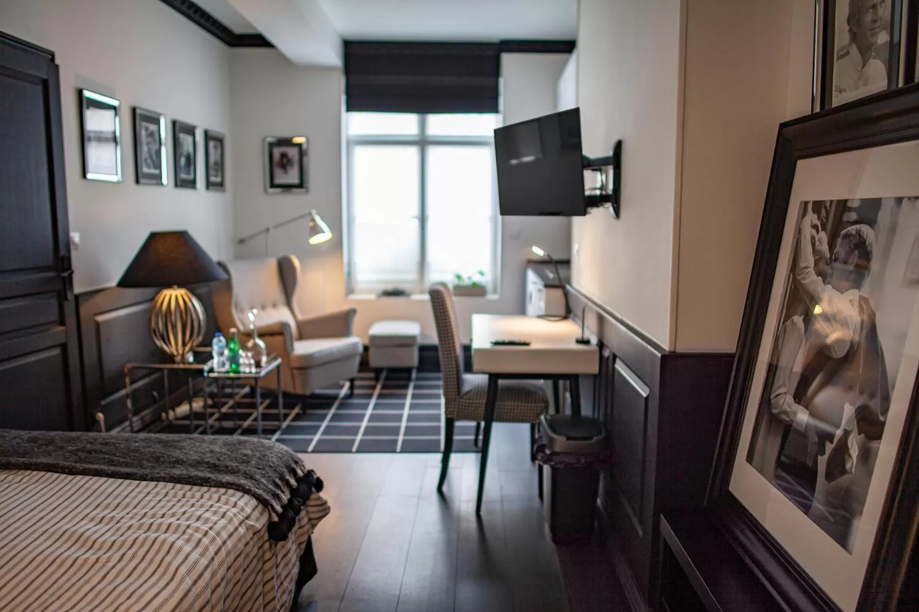 Photo of the whole room, Bed in Bienvenue Chez Nous