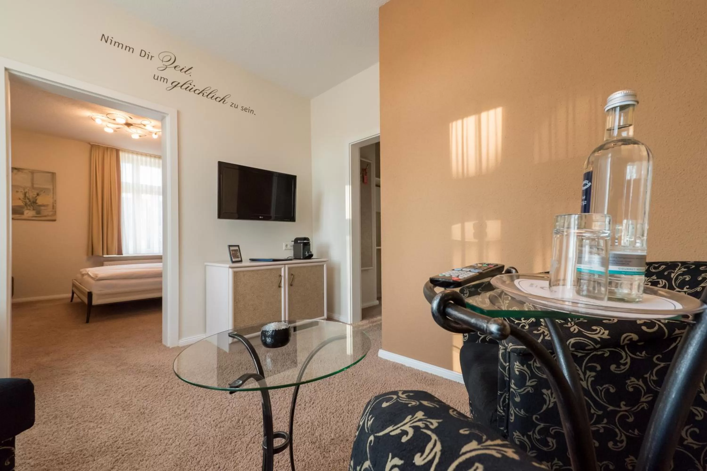 TV and multimedia, TV/Entertainment Center in Hotel Villa Waldfrieden