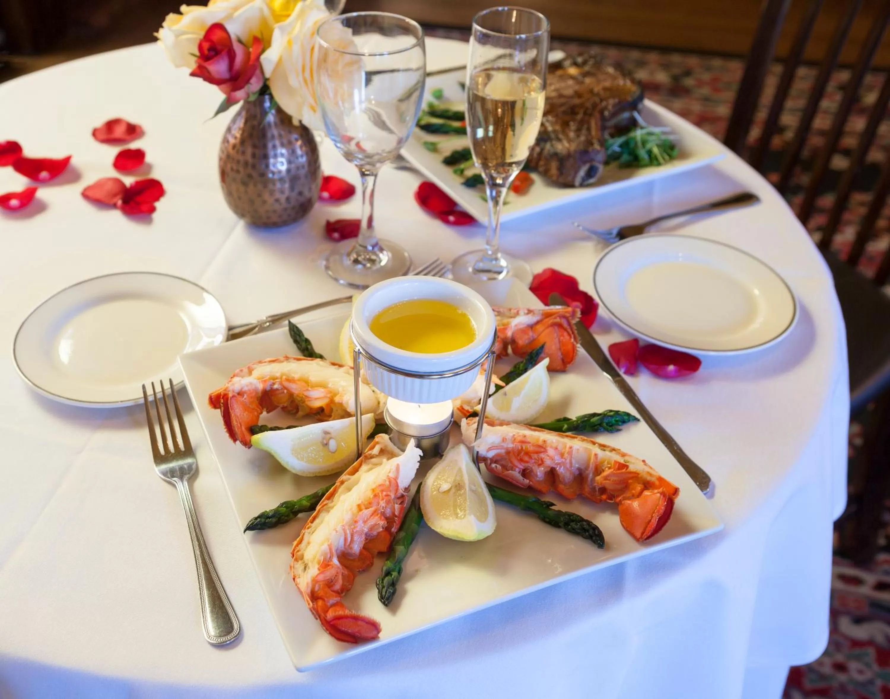 Restaurant/places to eat in Henderson Castle Inn