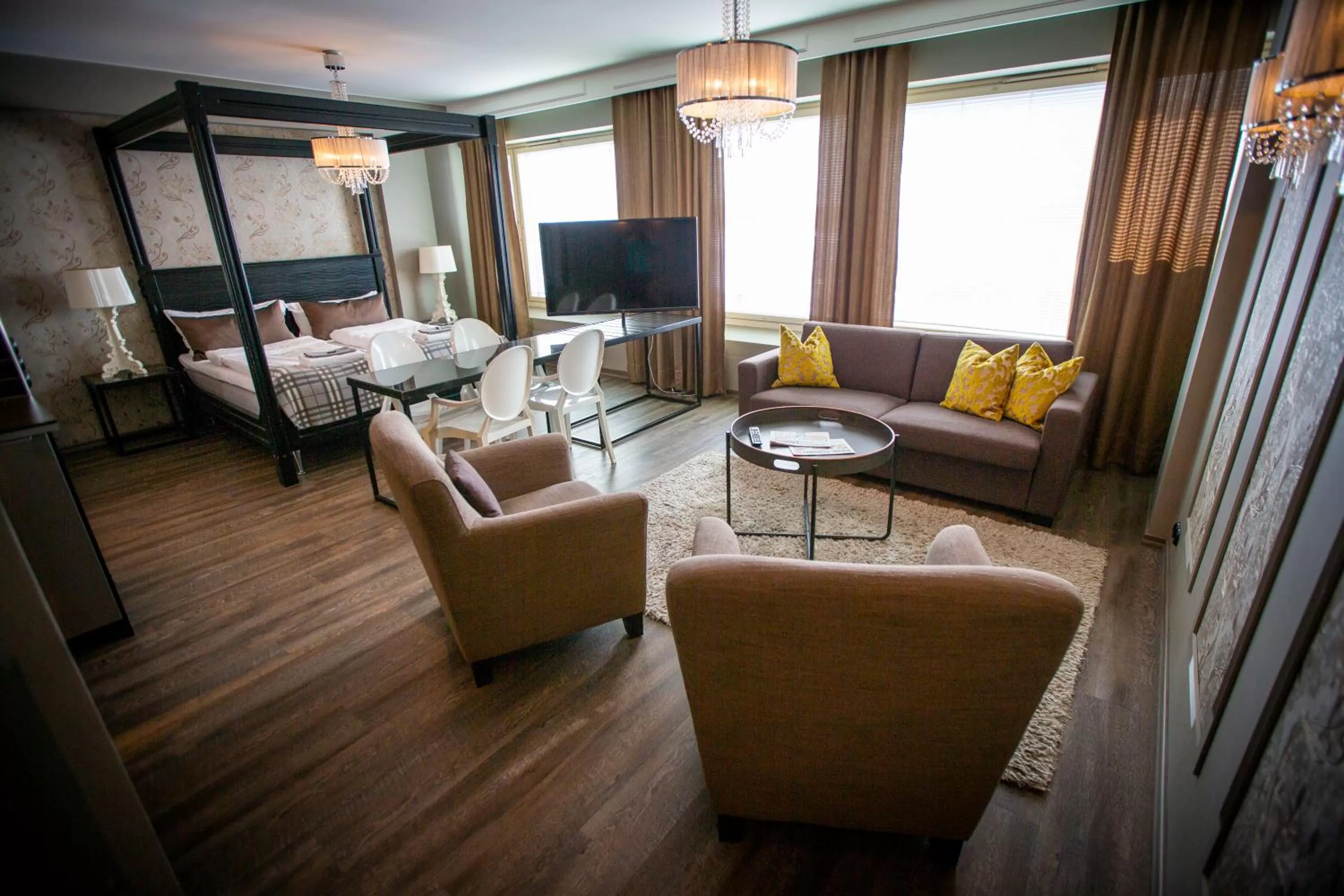 Photo of the whole room, Bed in Hotelli Olof