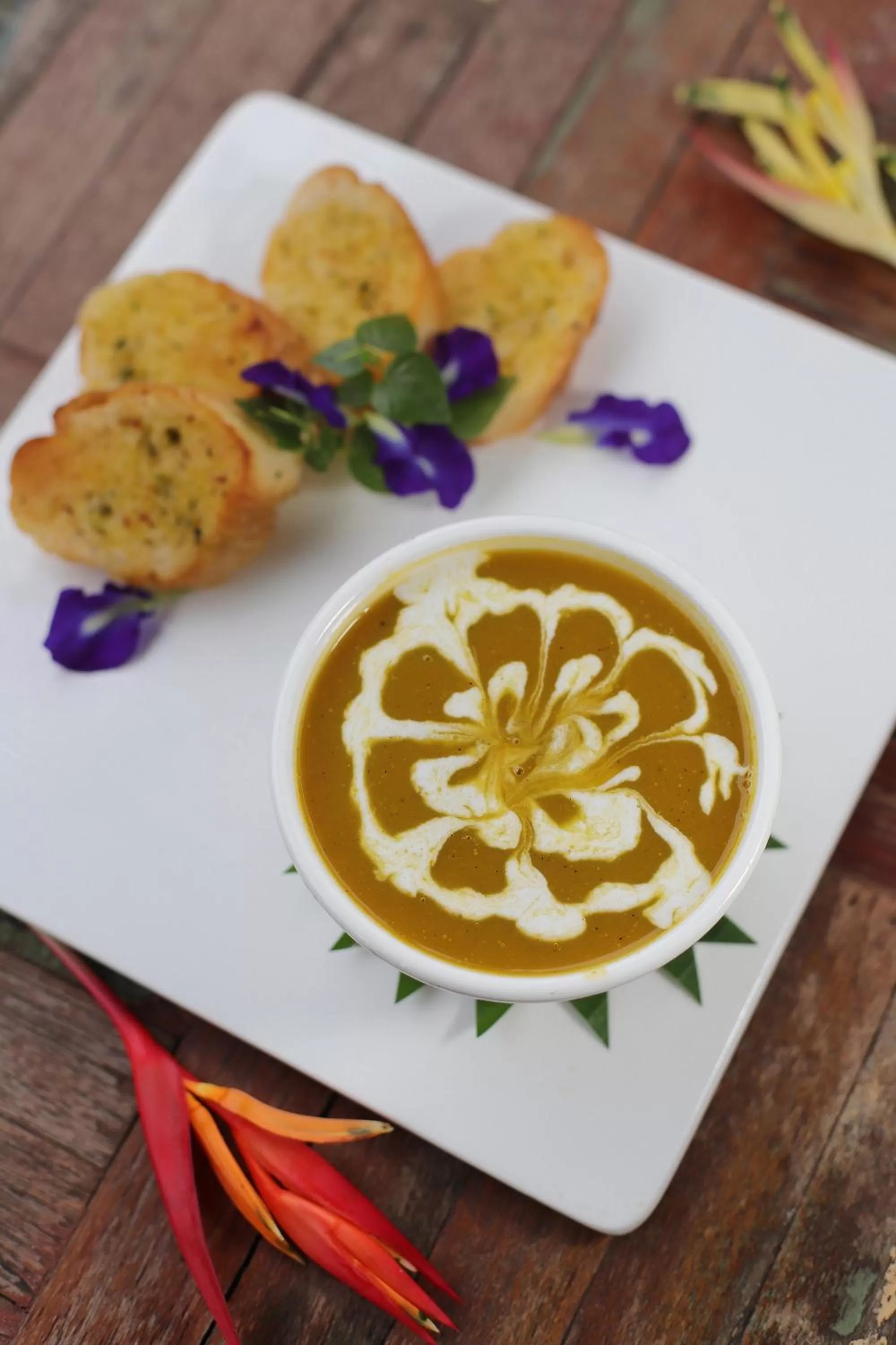 Restaurant/places to eat in Dontrei Villa Angkor