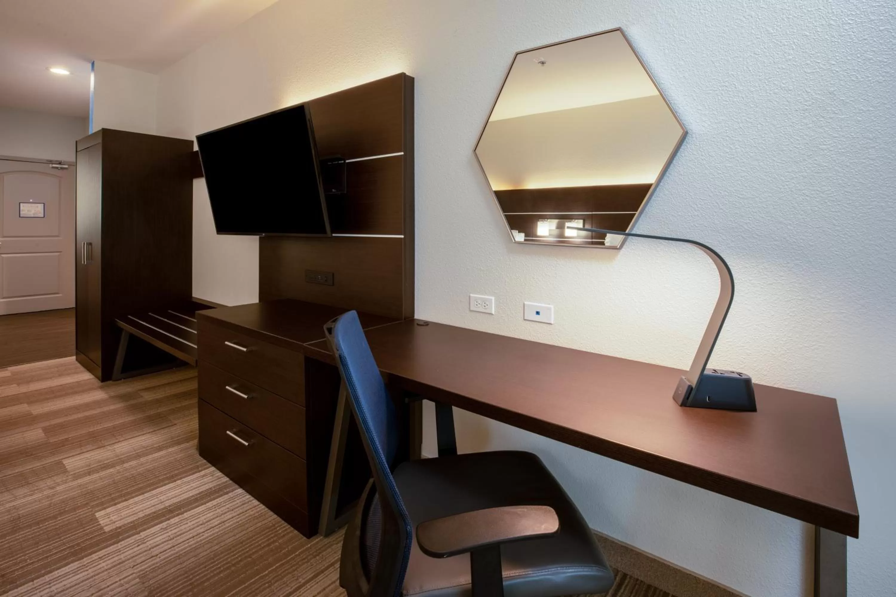 Photo of the whole room in Holiday Inn Express & Suites Rockport - Bay View by IHG