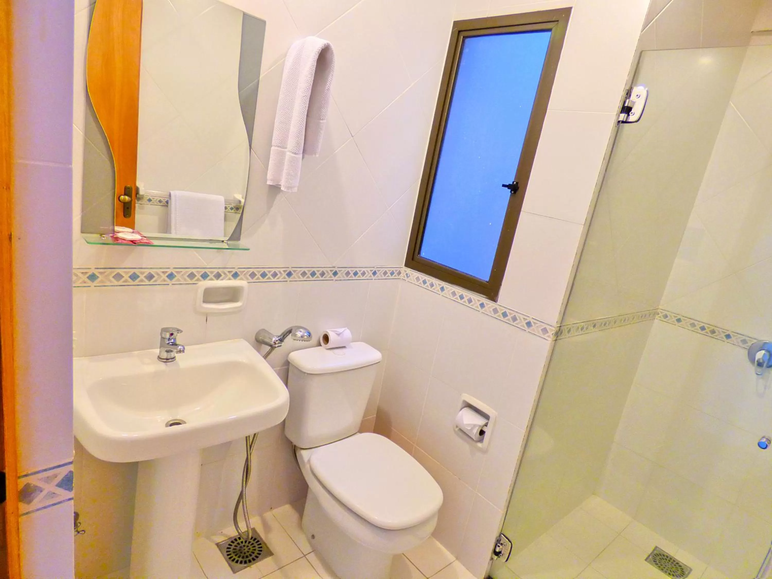 Bathroom in De La Costa Hotel