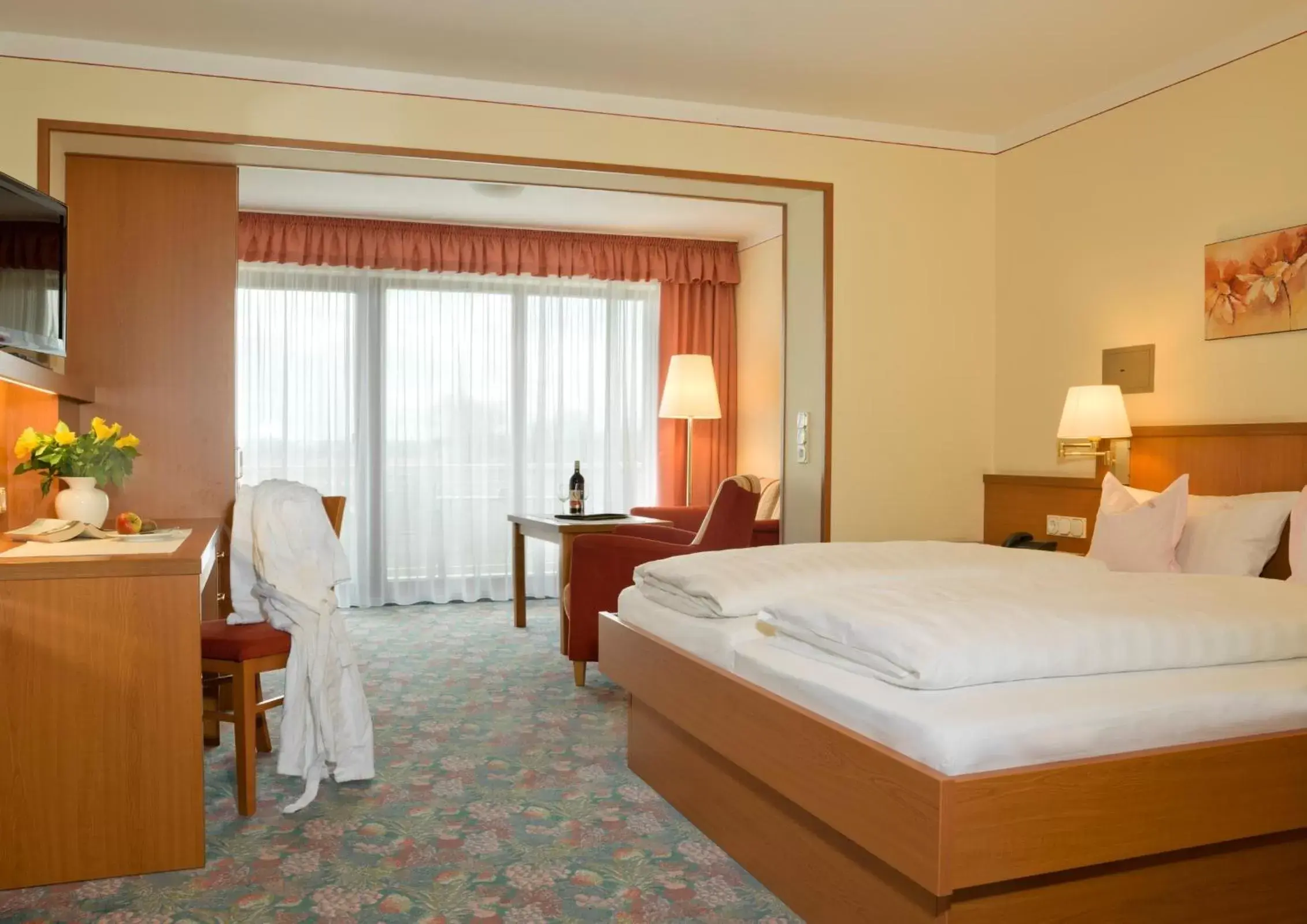 Superior Double Room with City View in Hotel Pension Fent Superior Double Room with City View in Hotel Pension Fent