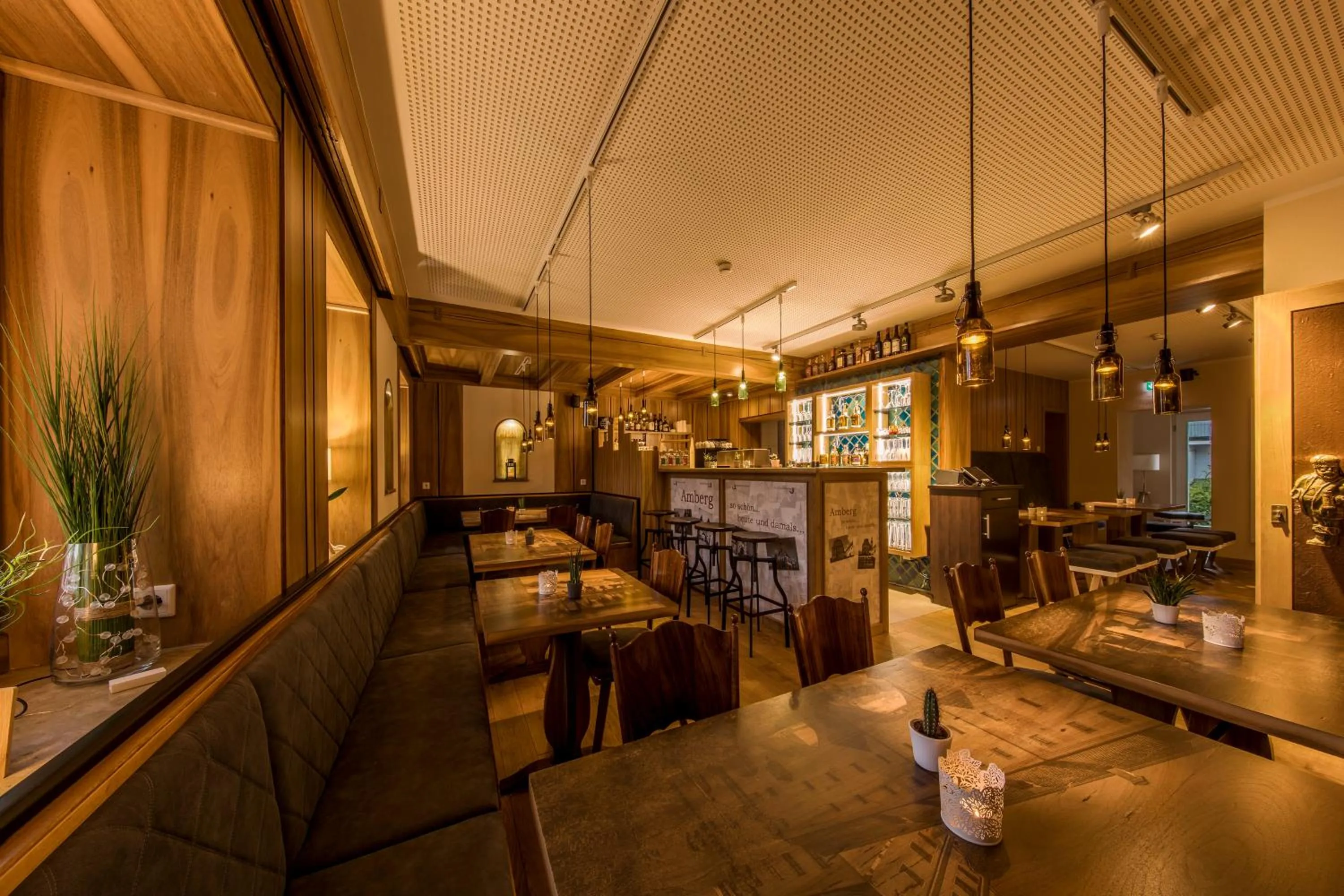 Restaurant/places to eat in Hotel Brunner