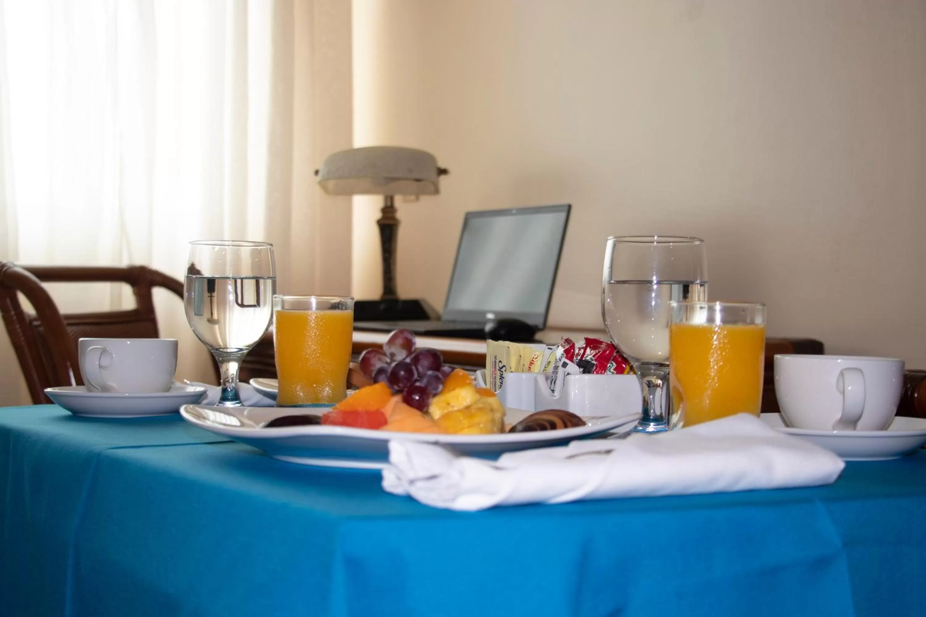 room service in Radisson Colon 2,000 Hotel & Casino