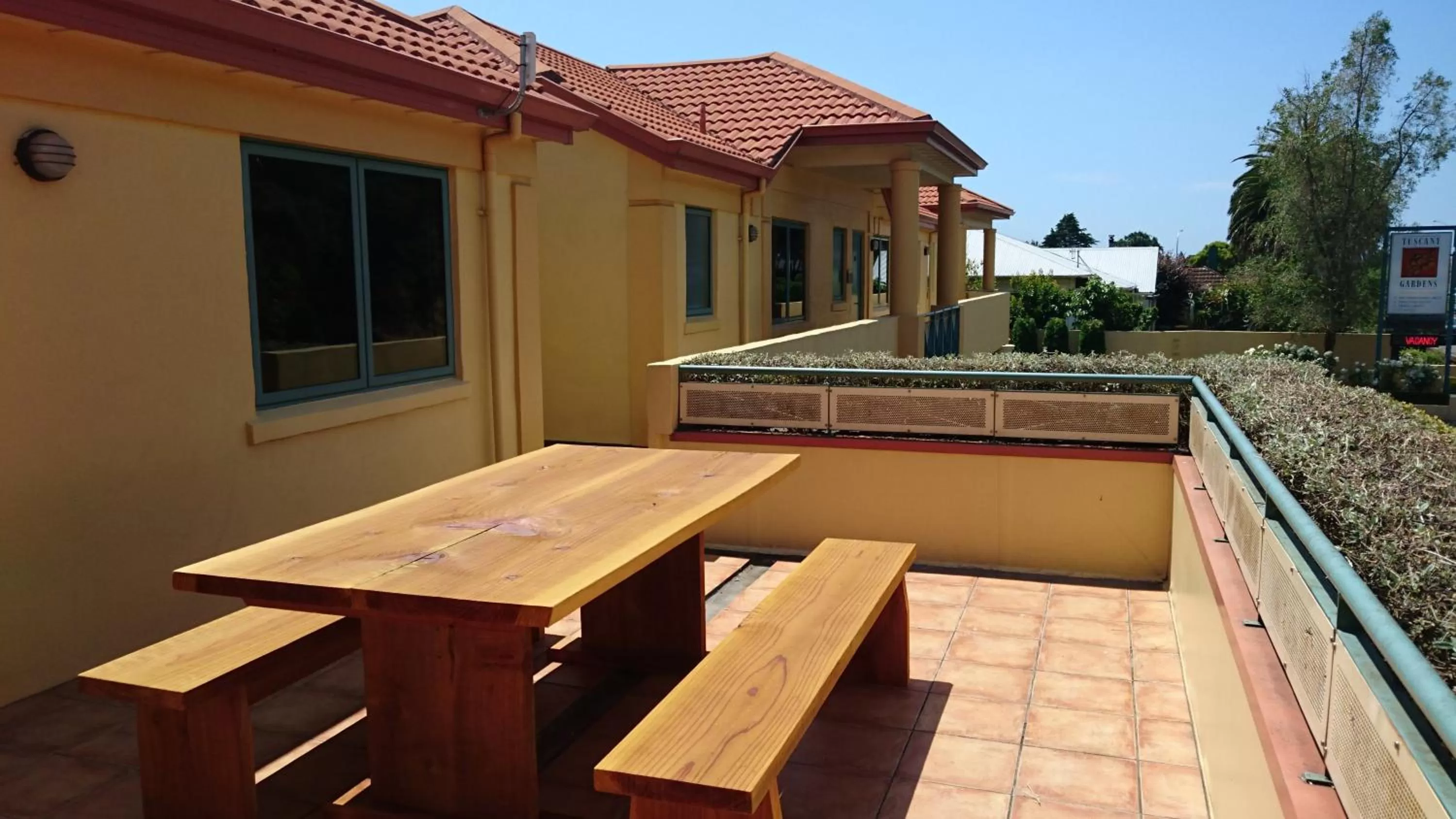 Balcony/Terrace in Tuscany Gardens Motor Lodge