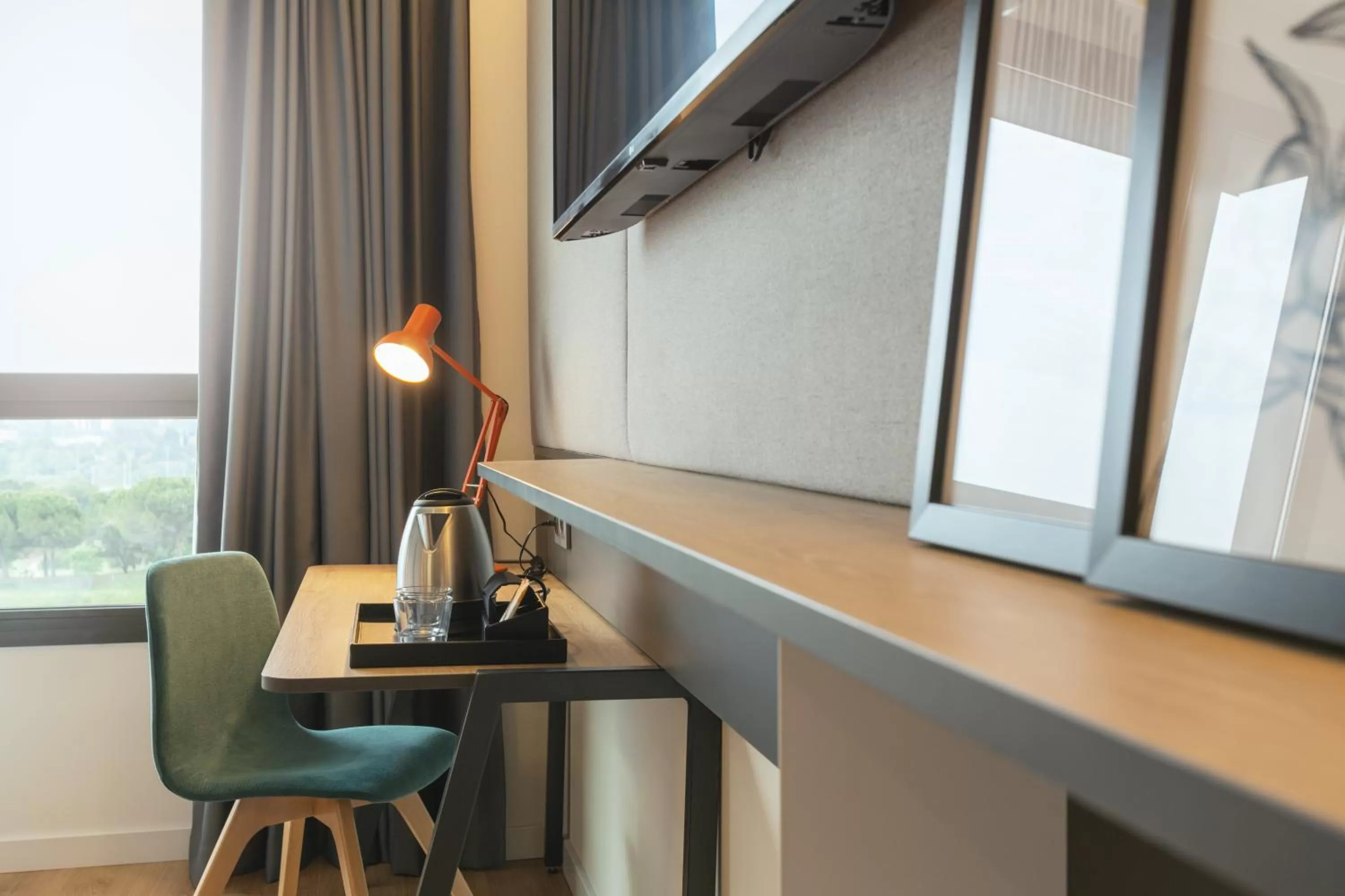 TV and multimedia in Holiday Inn Barcelona - Sant Cugat by IHG