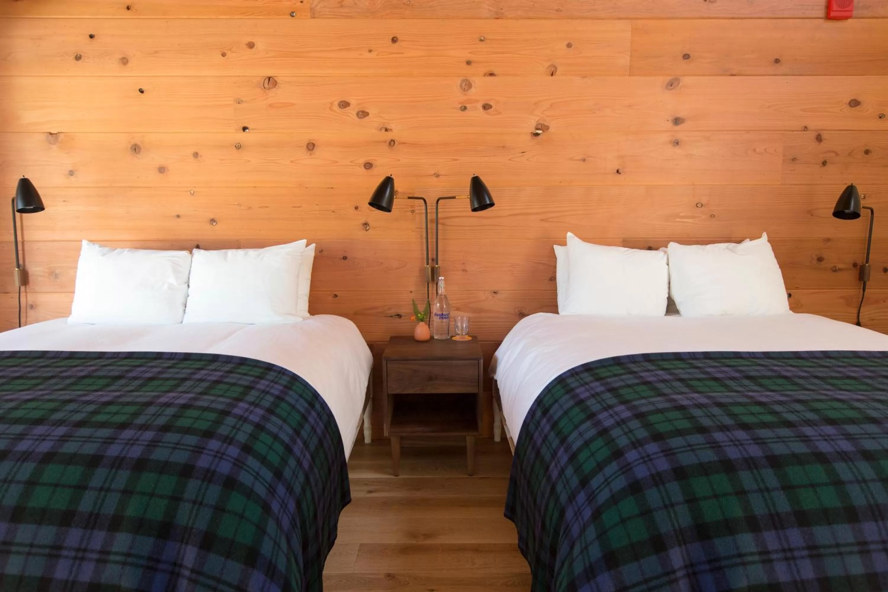 Bedroom, Bed in Timber Cove Resort