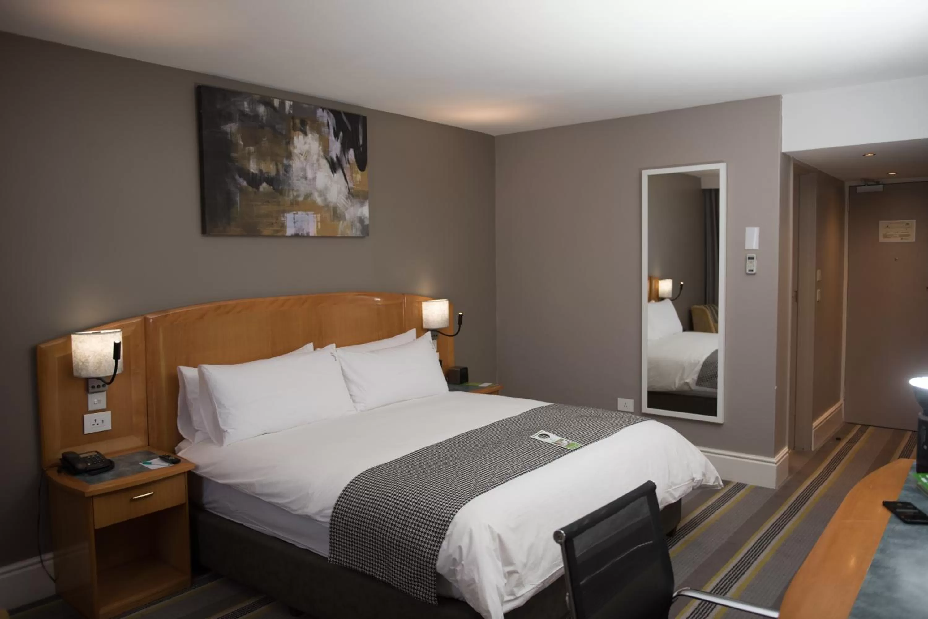 Bed in Holiday Inn - Mutare by IHG