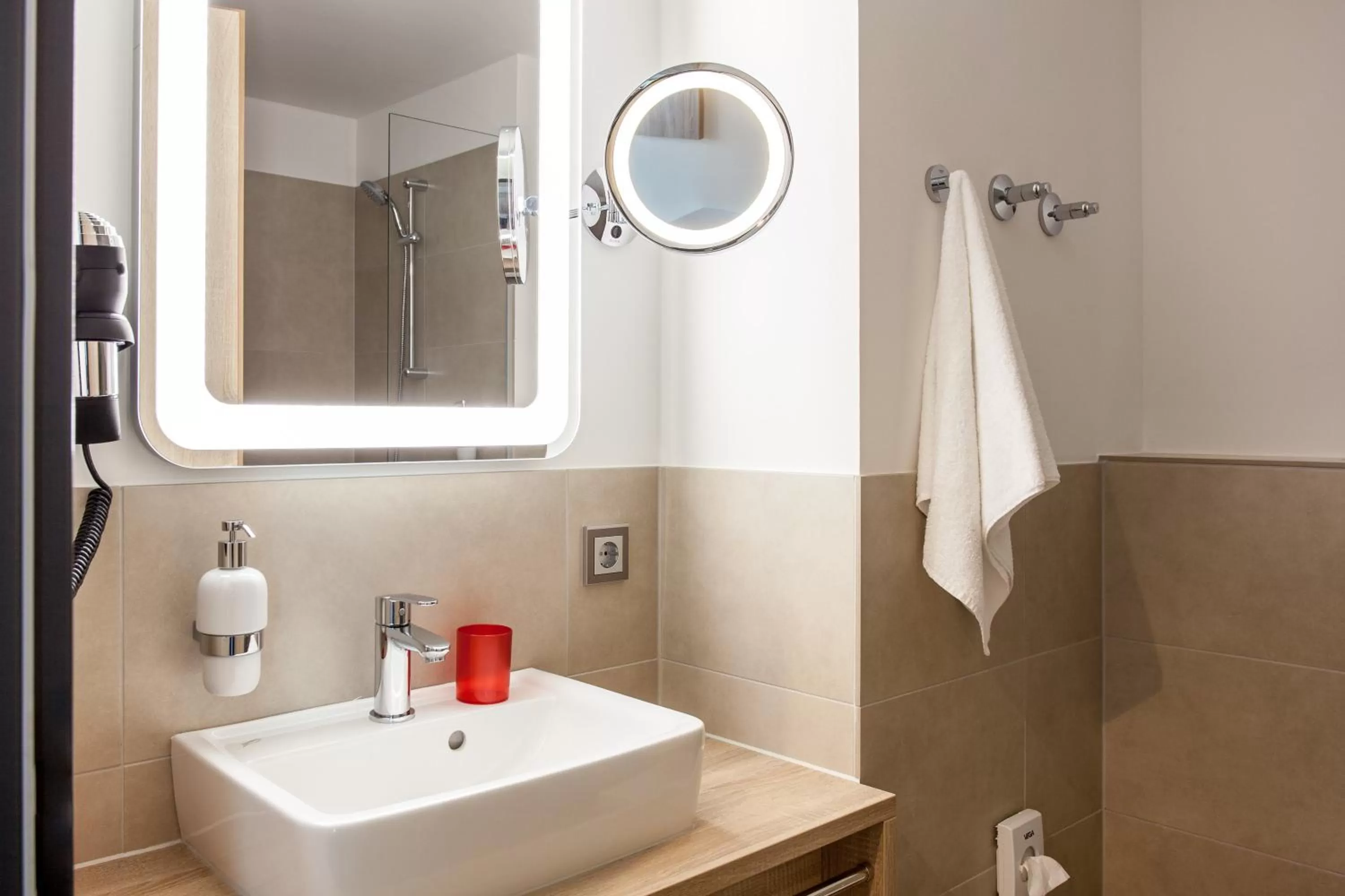 Photo of the whole room in Stay! Hotel Boardinghouse