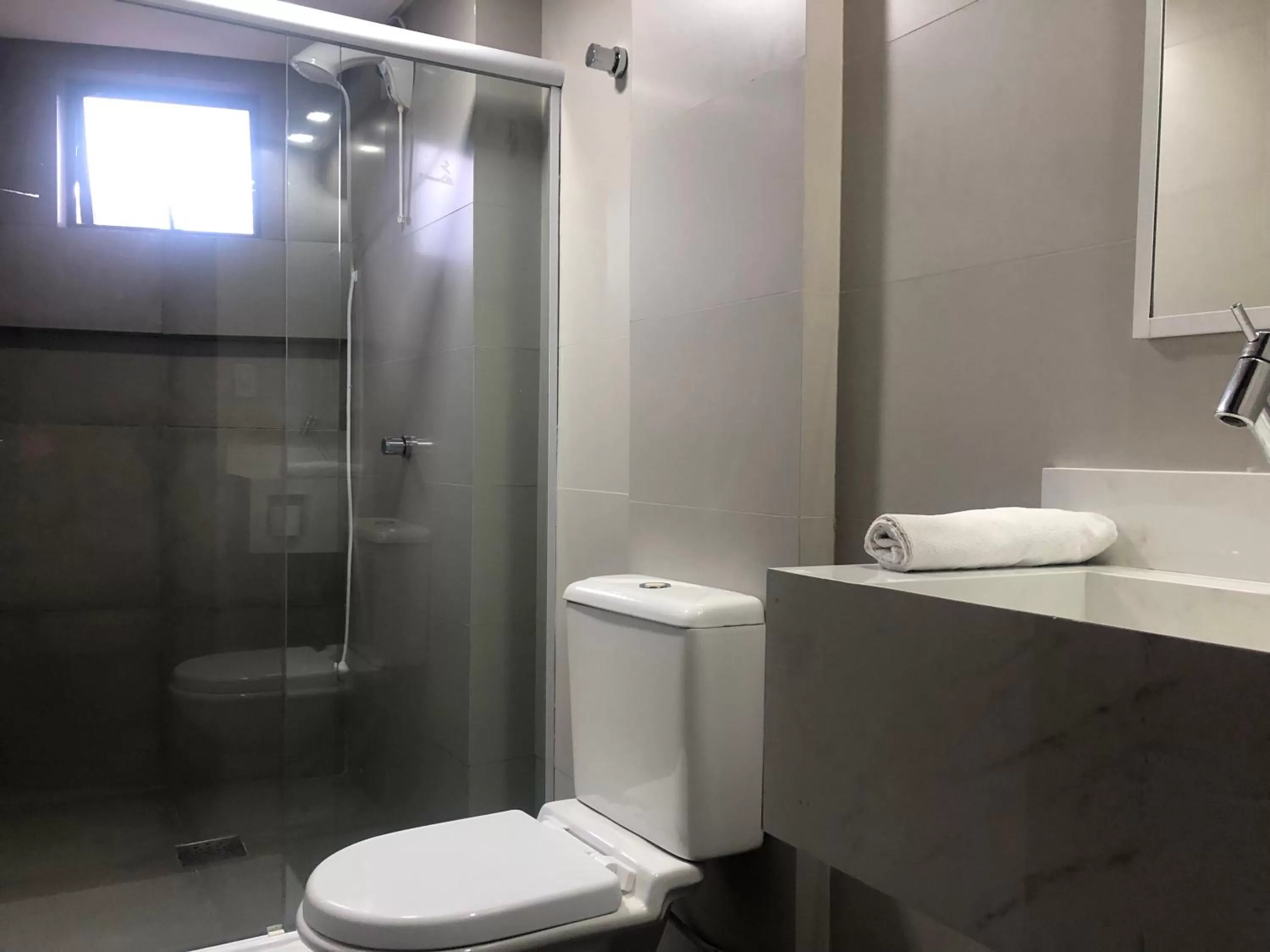 Shower in Hotel Marjaí