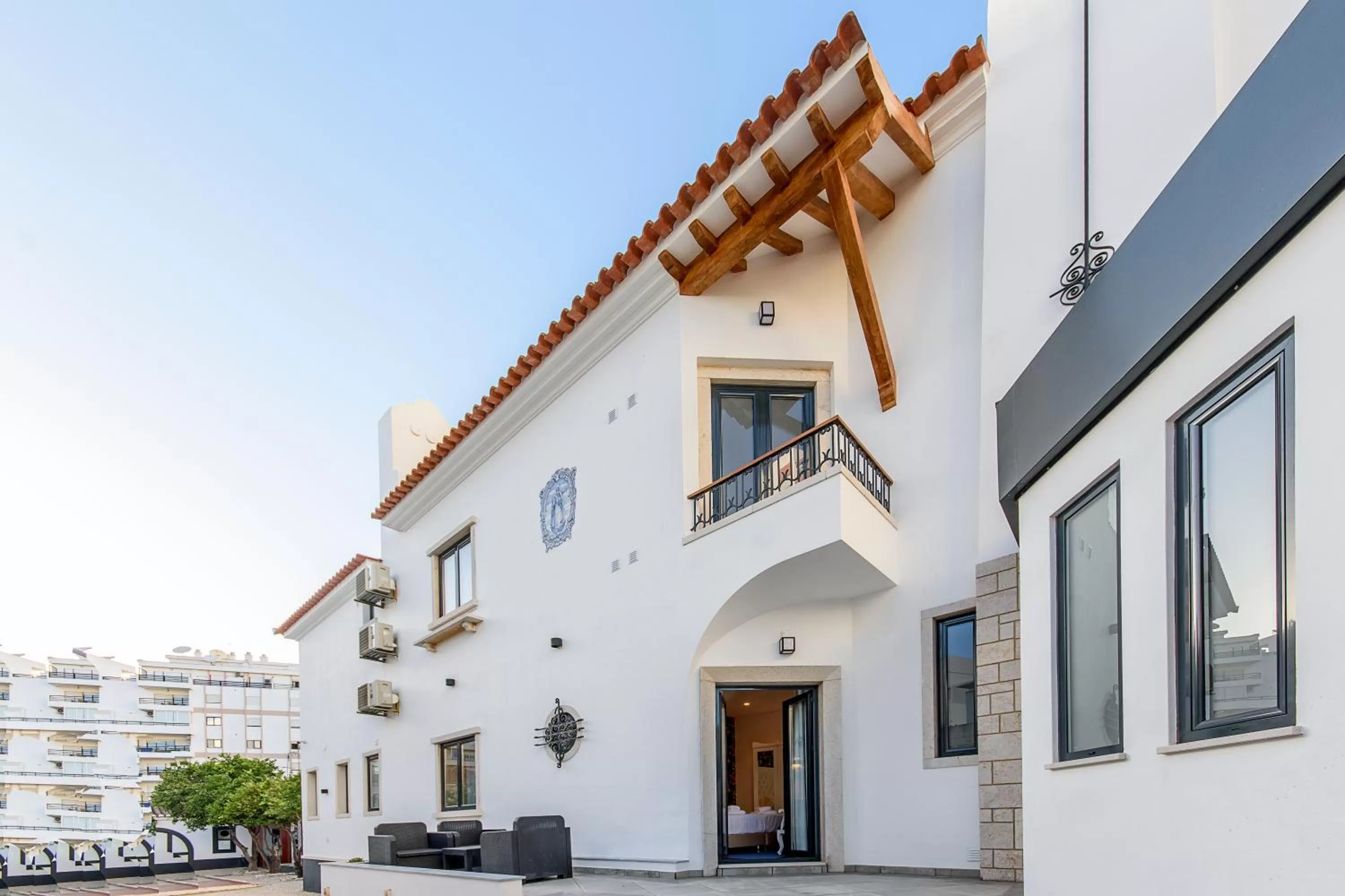 Facade/entrance in Villa Mariazinha Charming Hotel