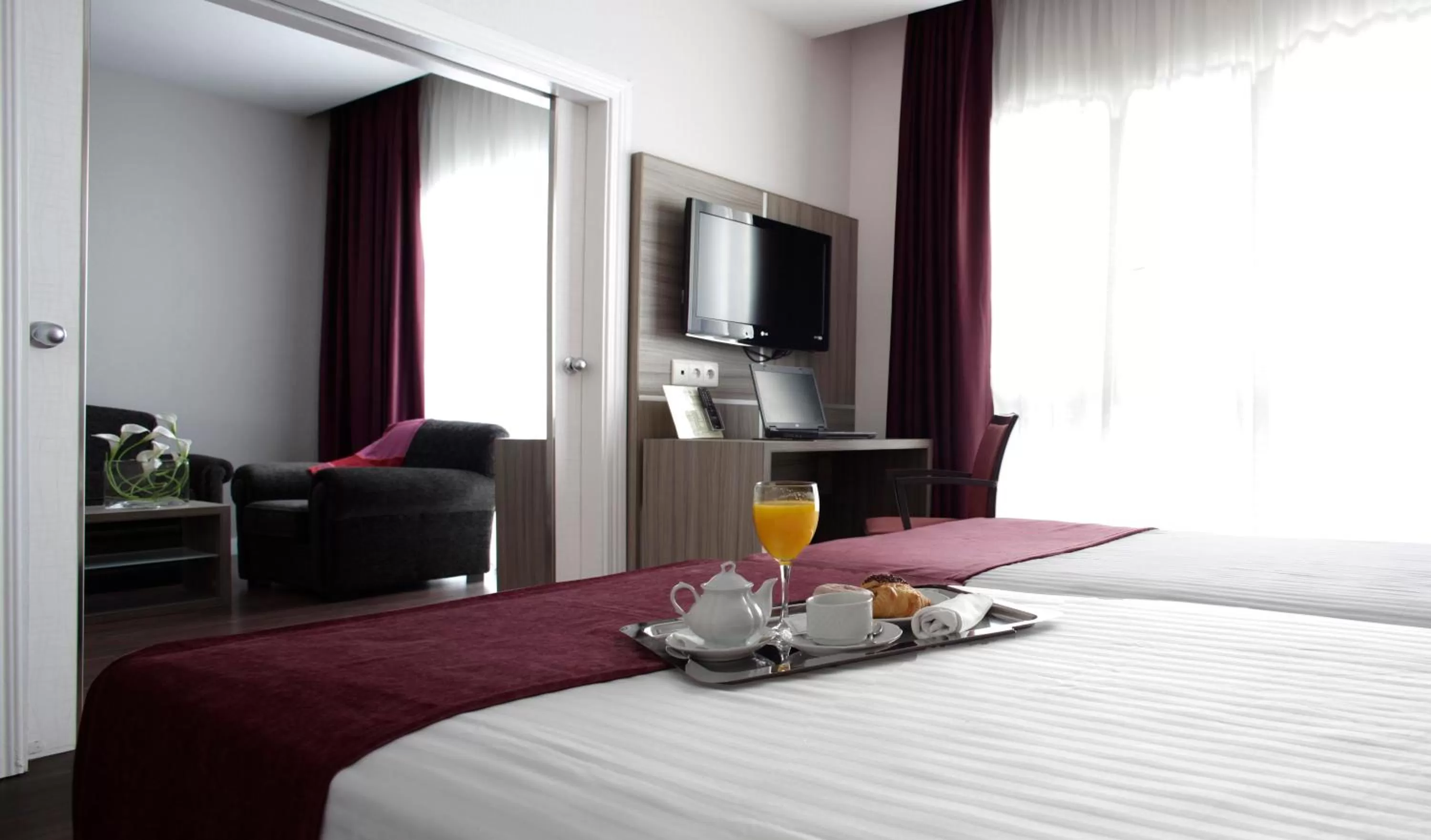 Photo of the whole room, Bed in Hotel Serrano