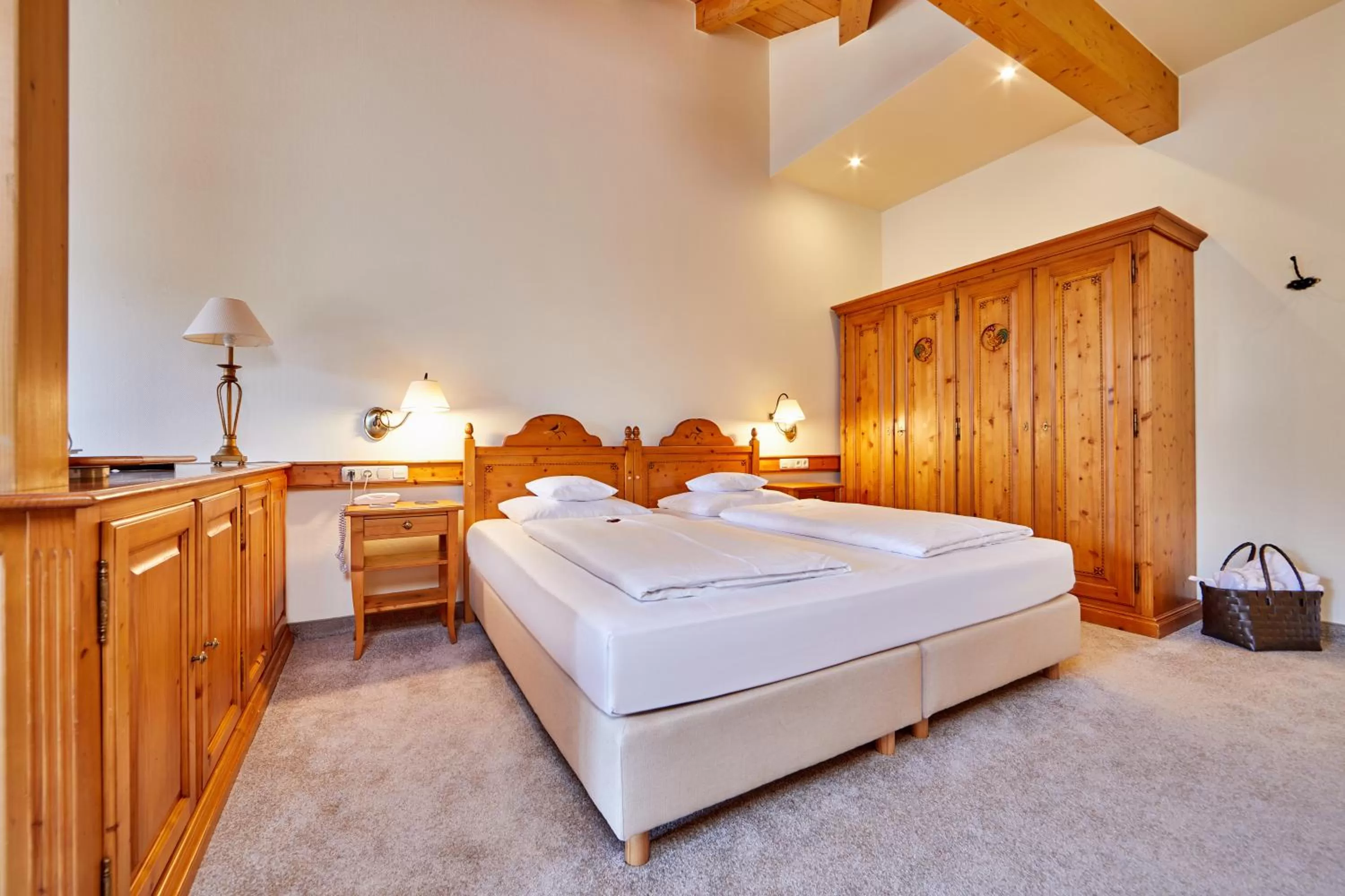 Bed in Hotel Zugspitze