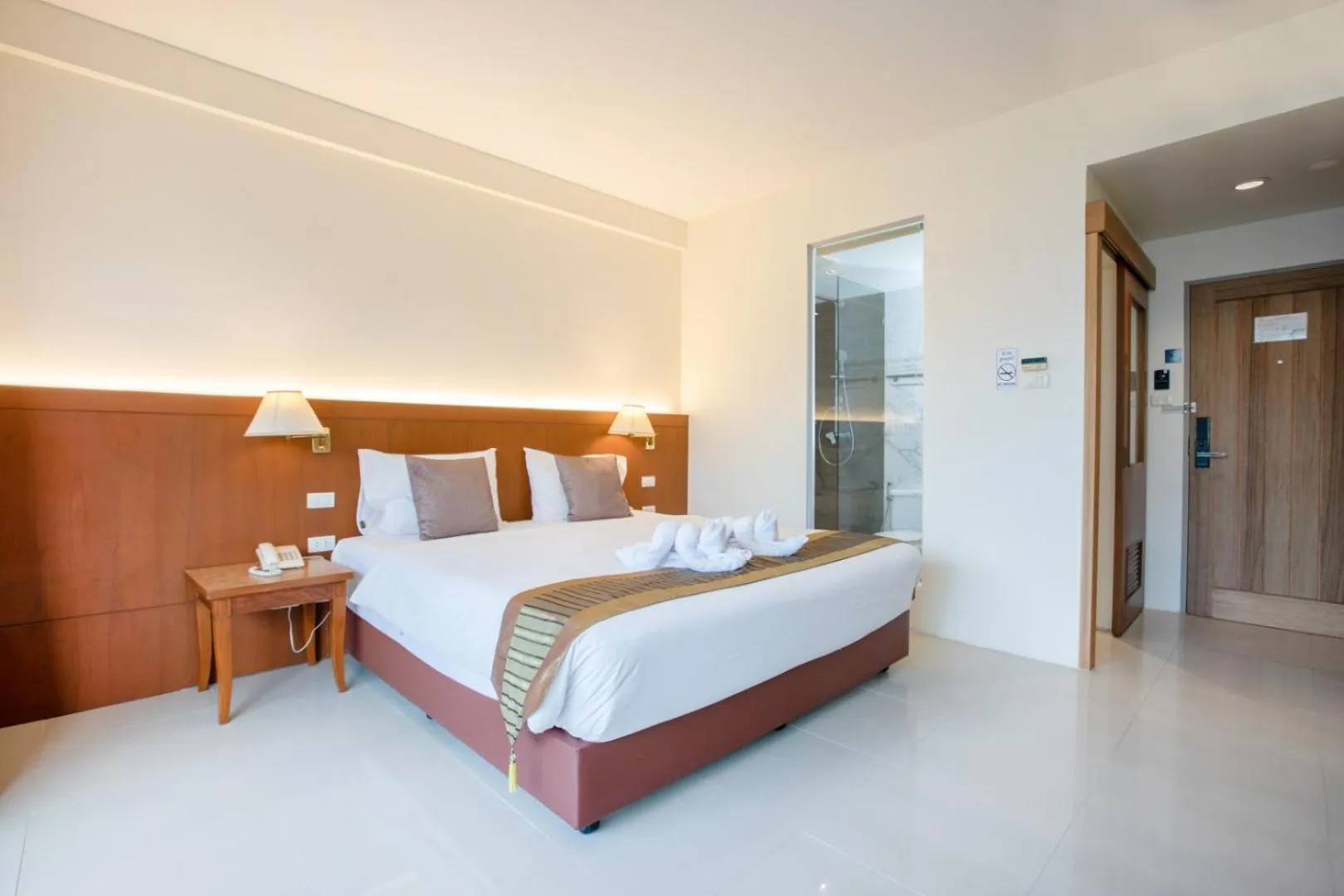 Bed in Orchid Garden Hotel Patong