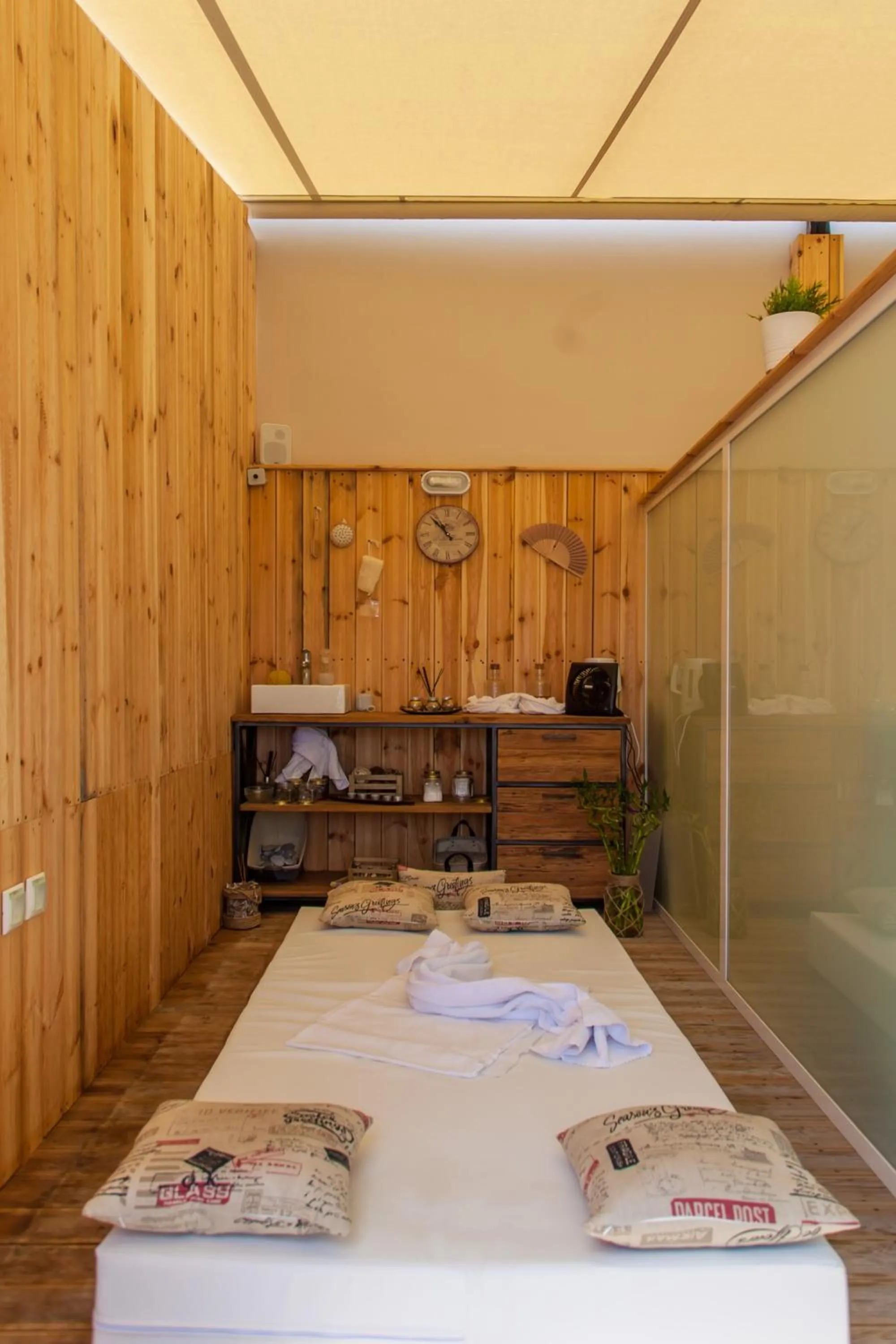 Massage in Georgioupolis Beach Hotel