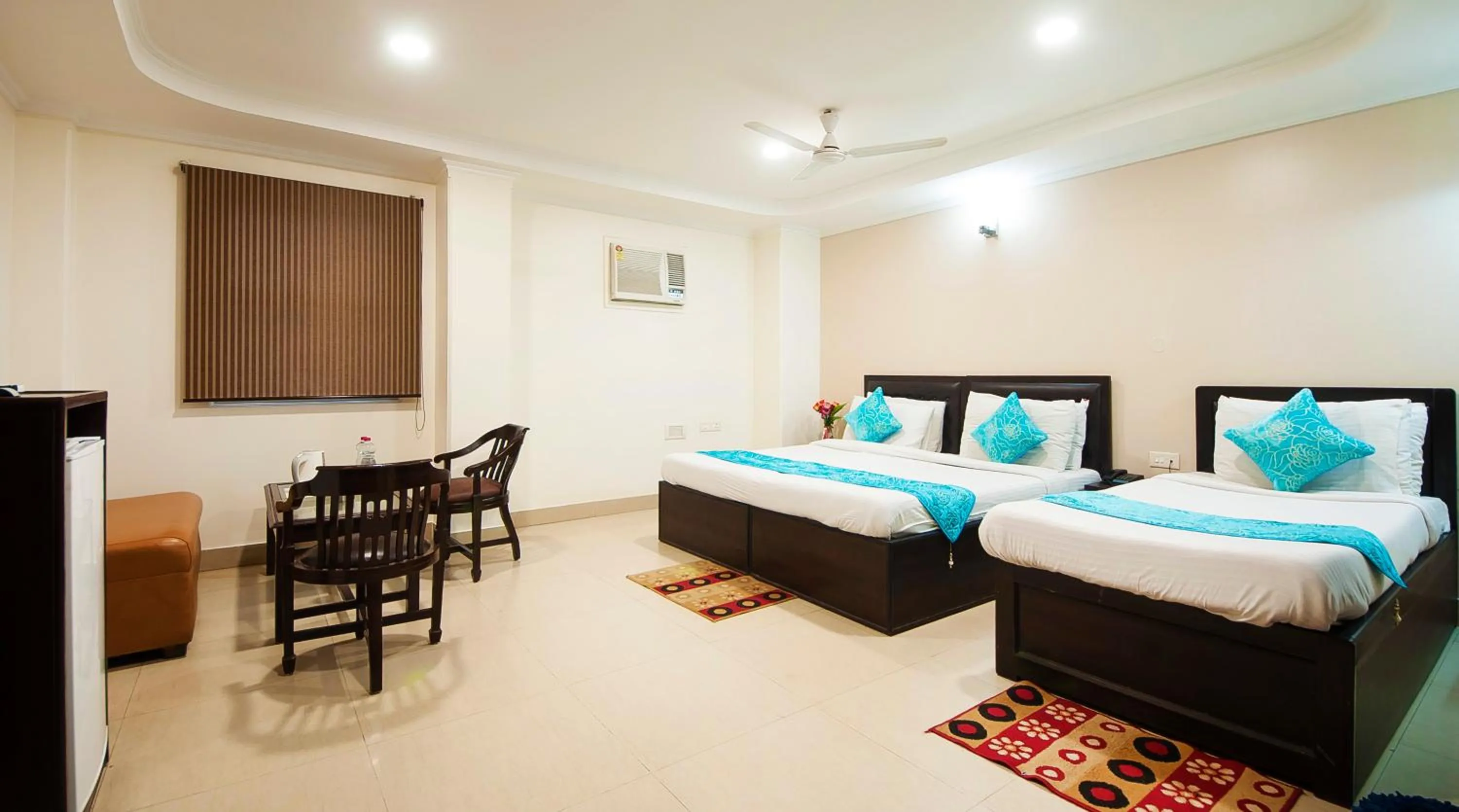 Bedroom, Bed in HOTEL DAKHA INTERNATIONAL - Karol Bagh, New Delhi
