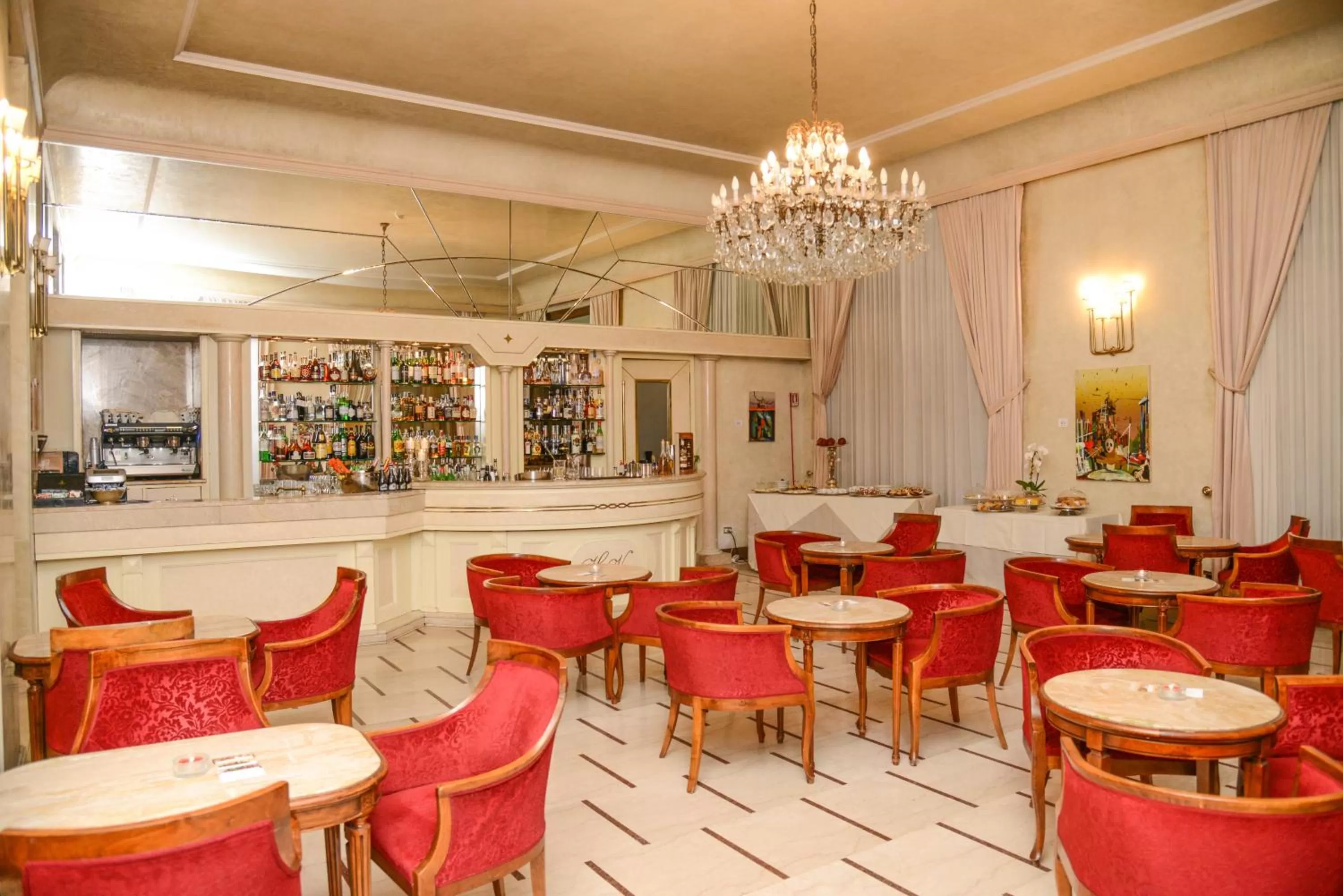 Lounge or bar in Hotel Vittoria