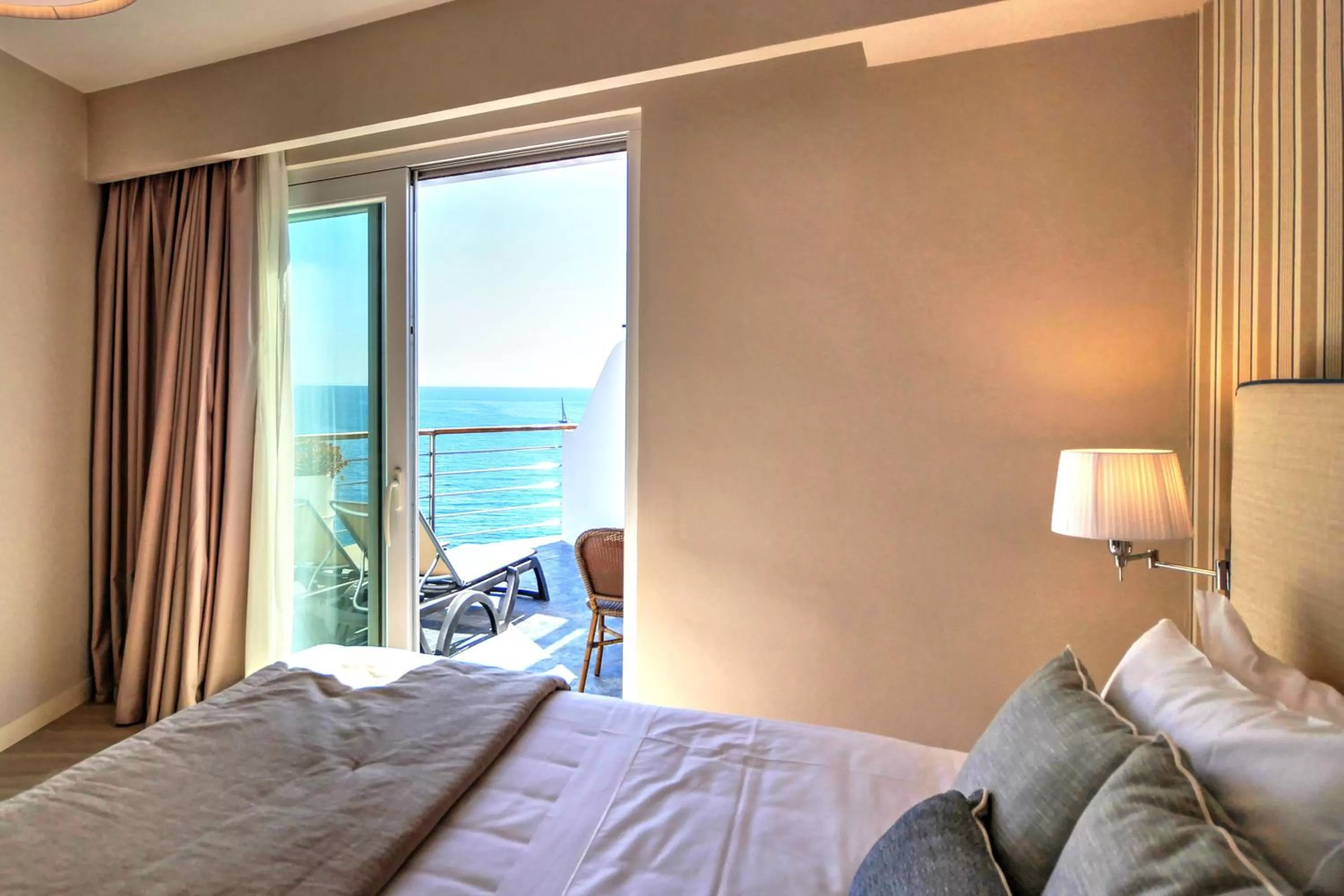 Photo of the whole room, Bed in Hotel Plaza