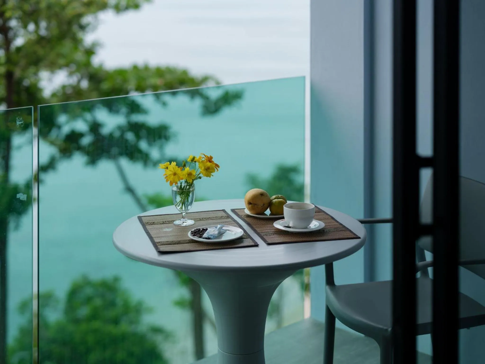 Patio in Cliff Lanta Suite-Koh Lanta Krabi