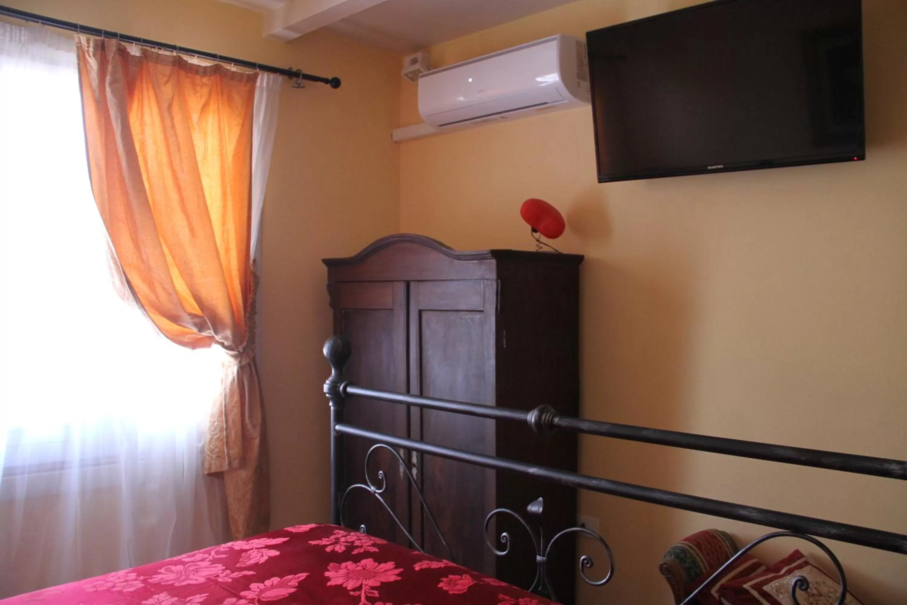 Bed in B&B Scipponate