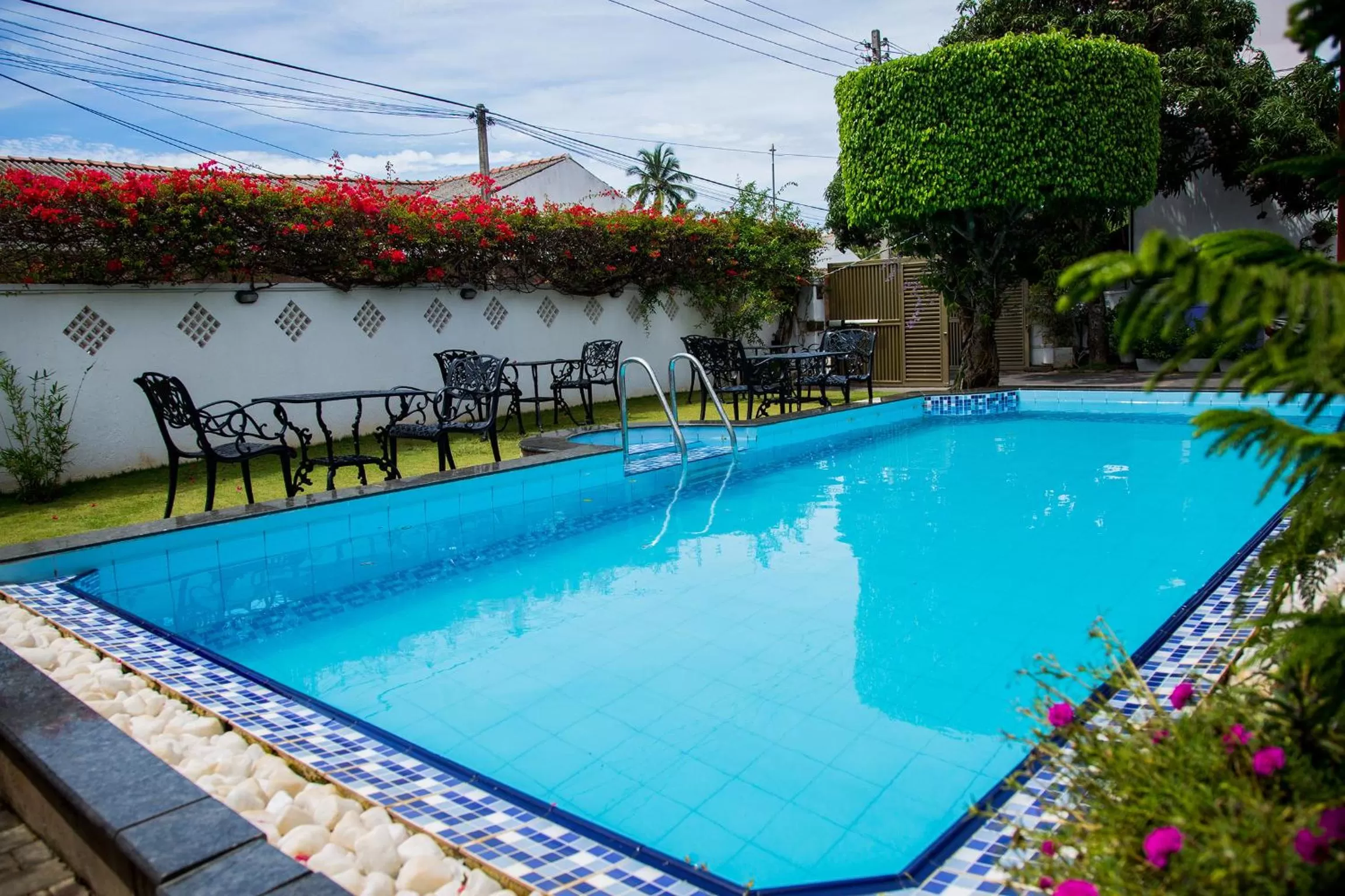 Garden view in Suriya Arana