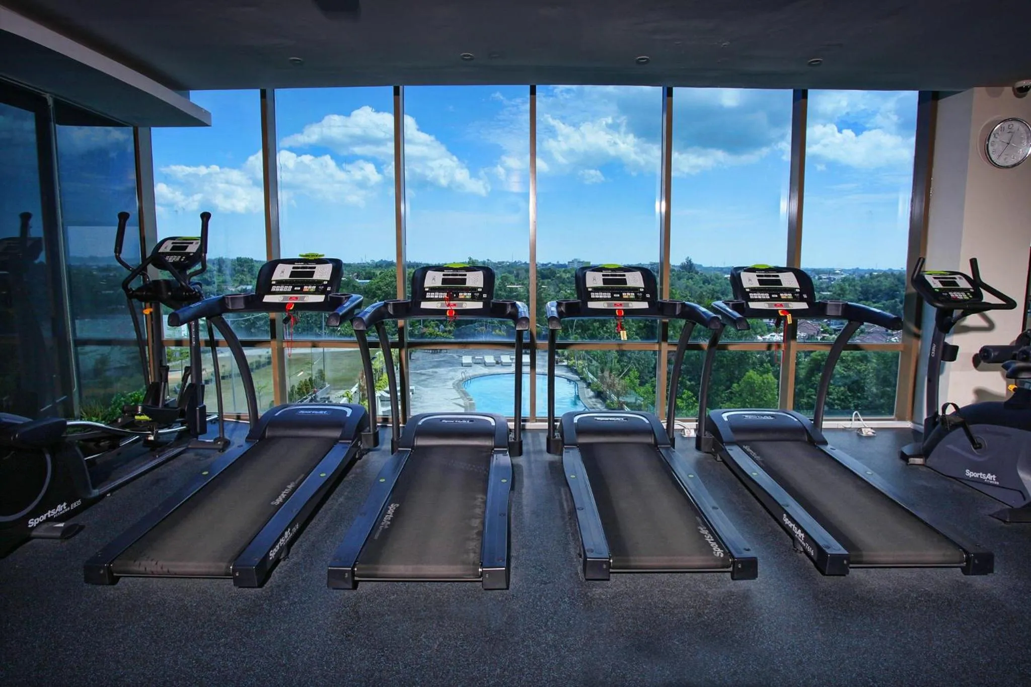 Fitness centre/facilities in Platinum Hotel & Convention Hall Balikpapan