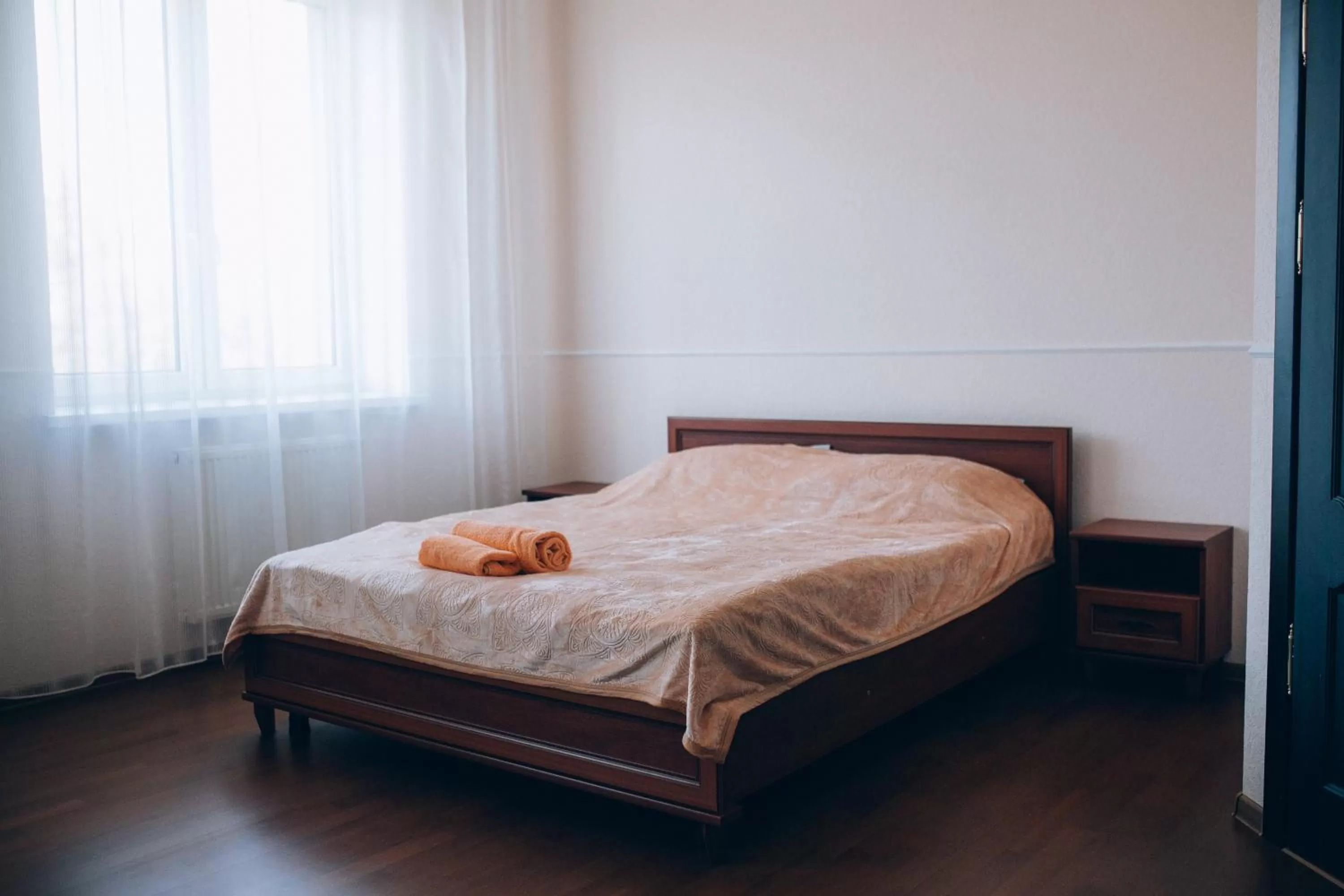 Property building, Bed in Fermerska Hata