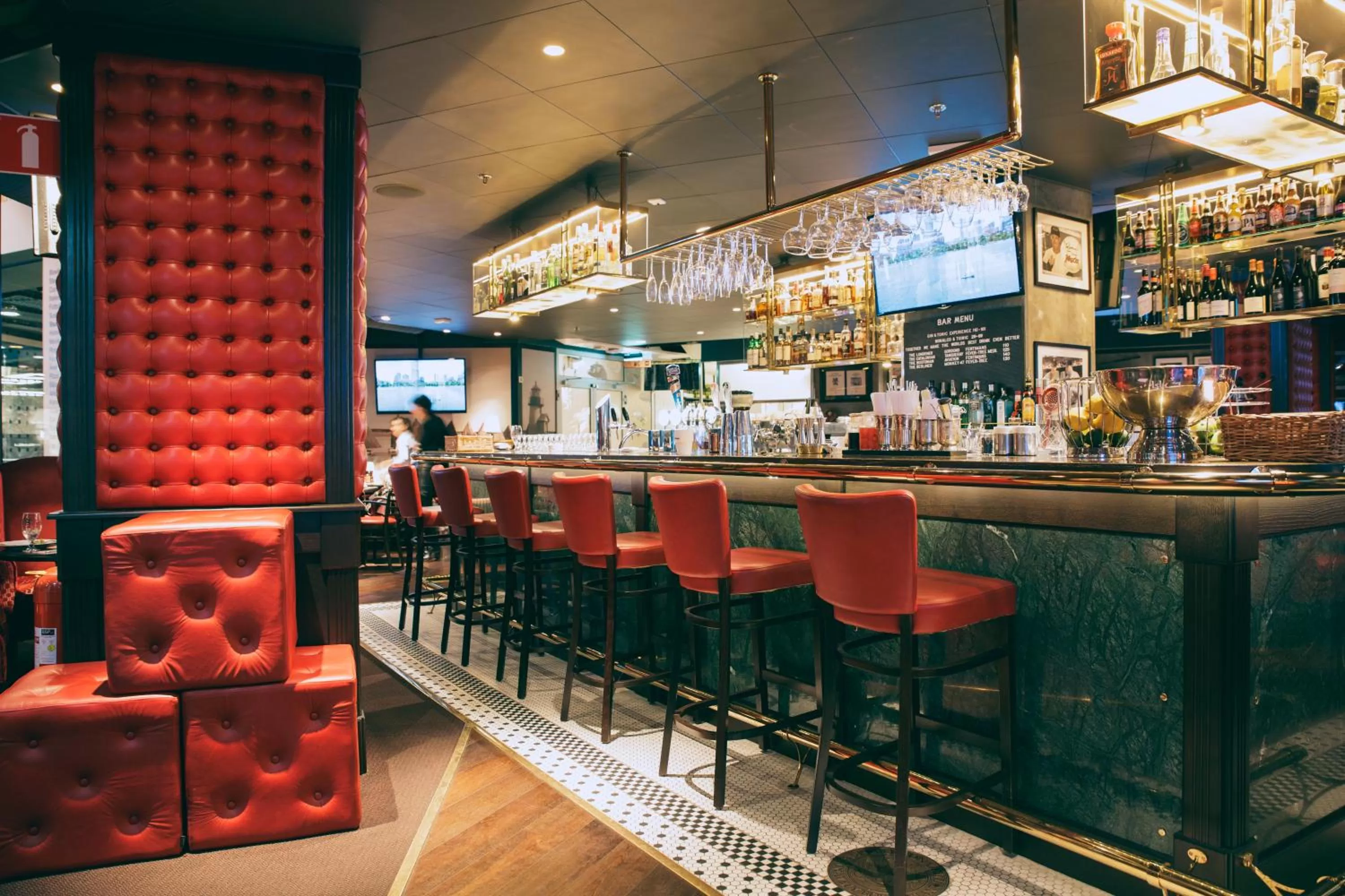 Restaurant/places to eat in Bo Hotel