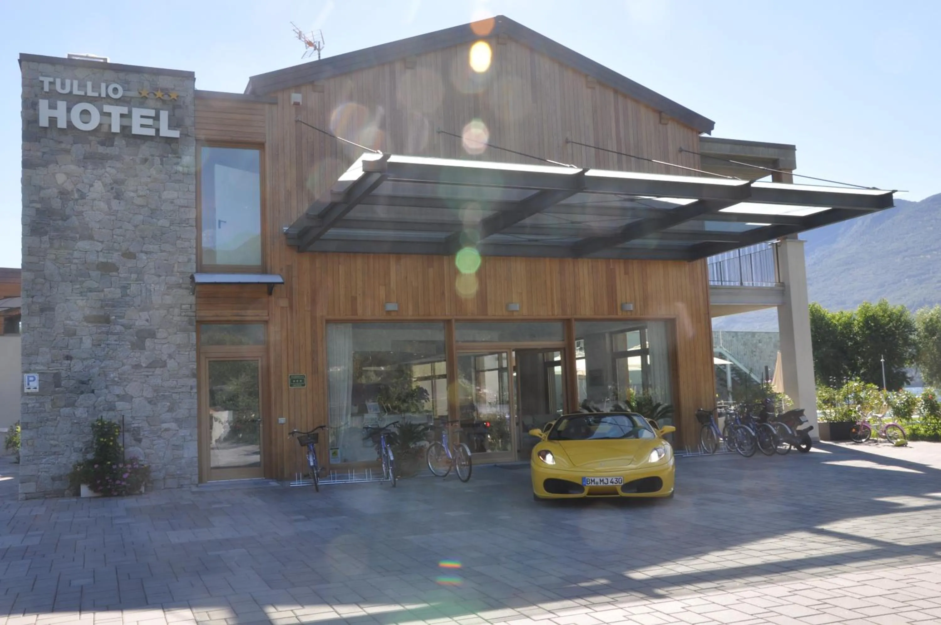 Facade/entrance in Tullio Hotel