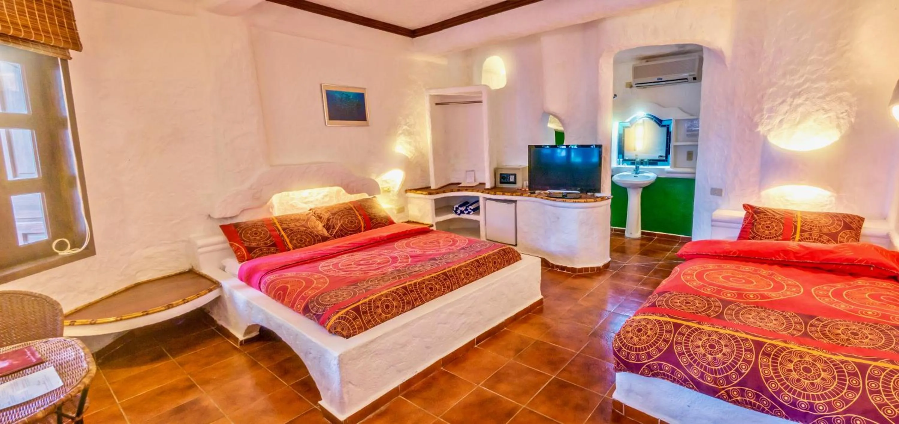 Double or Twin Room in Atlantis Dive Resort Puerto Galera