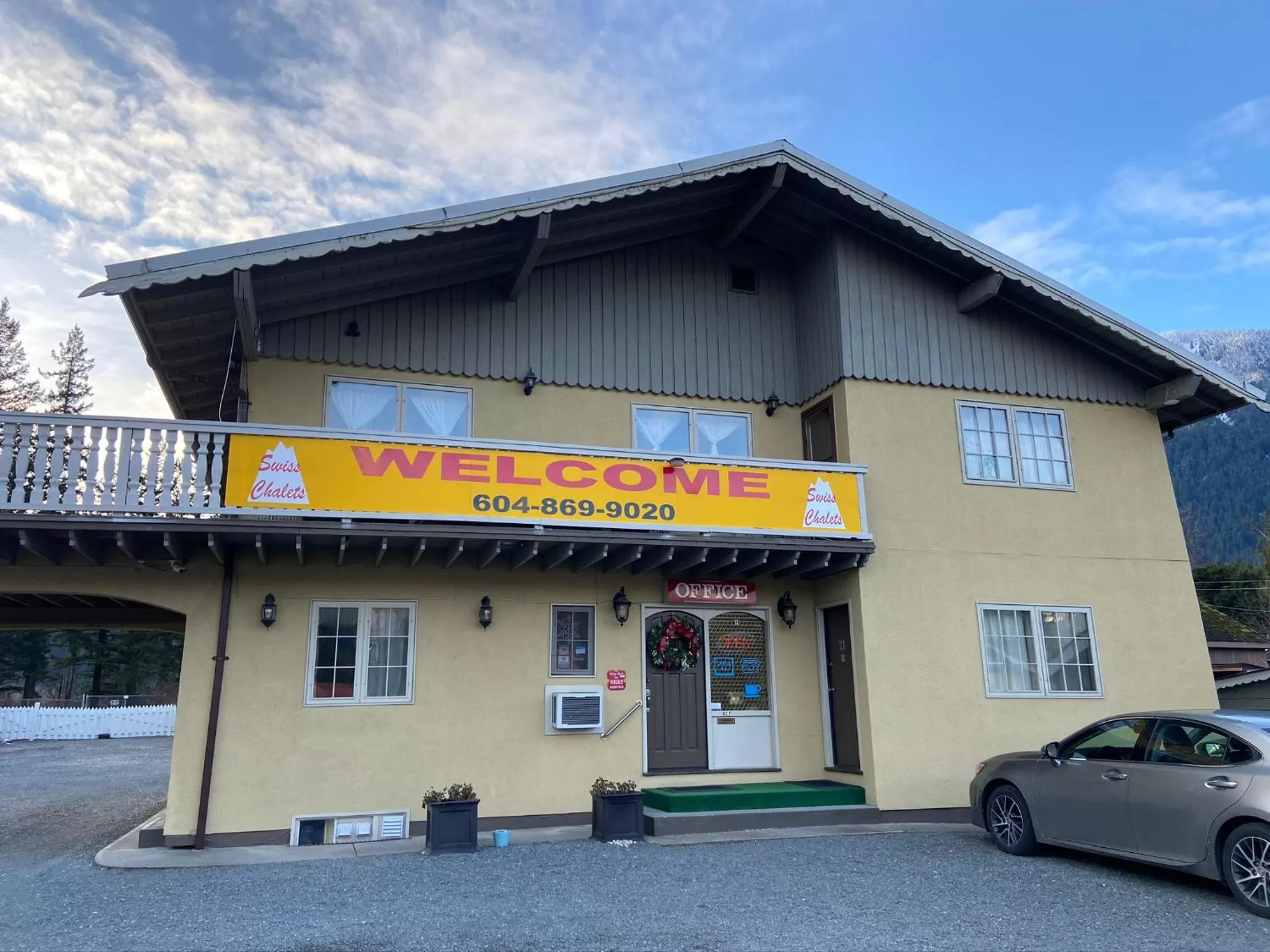 Property building in Swiss Chalets Motel